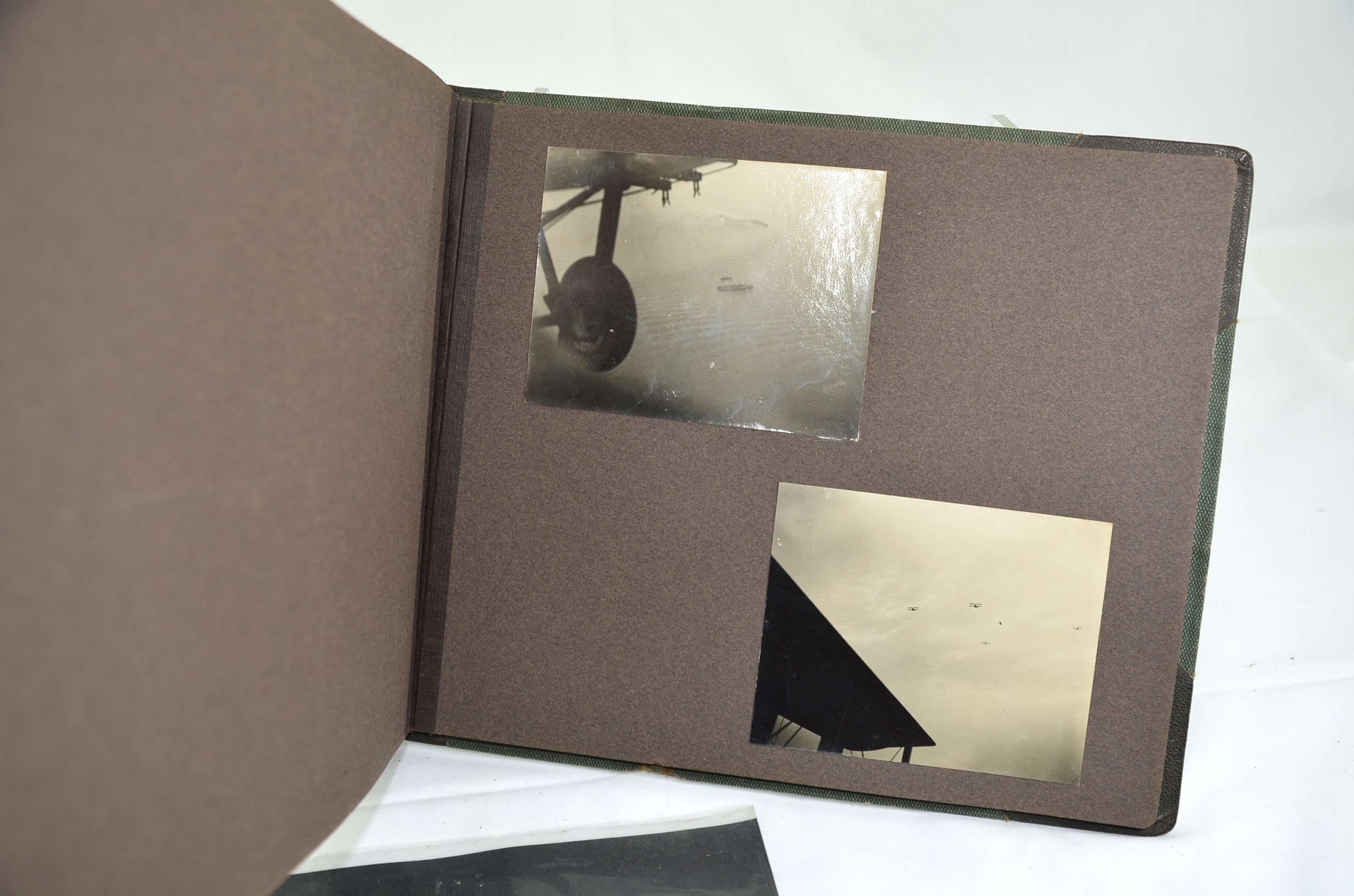 Unique RAF Pilot’s Propeller Barometer Ornament, Album and Collection - Image 20