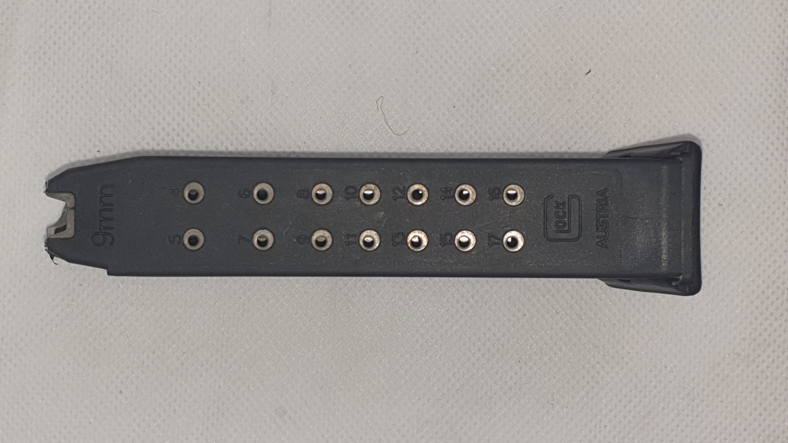Glock 17 Semi-Automatic Pistol Deactivated #4 - Image 12