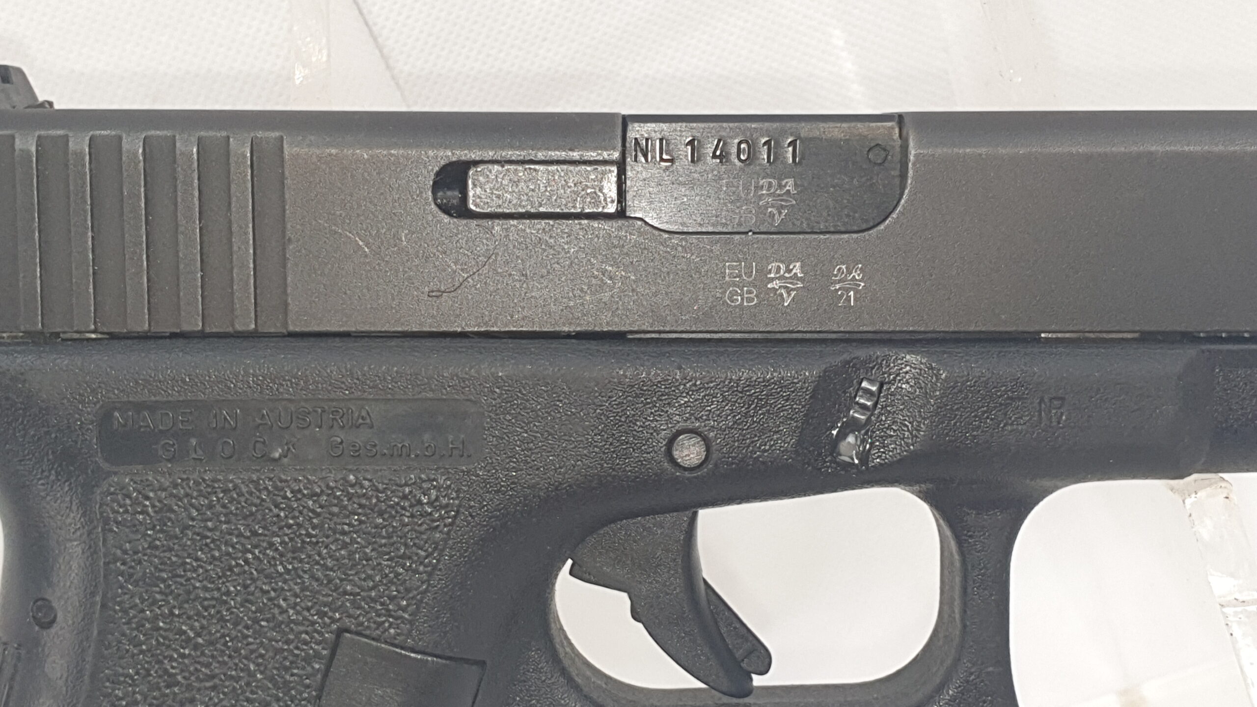 Glock 17 Semi-Automatic Pistol Deactivated #4 - Image 3