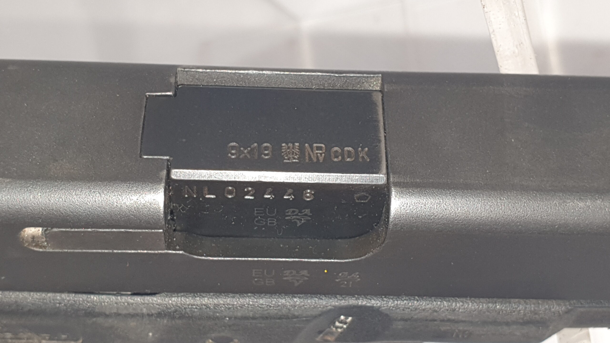 Glock 17 Semi-Automatic Pistol Deactivated #5 - Image 5