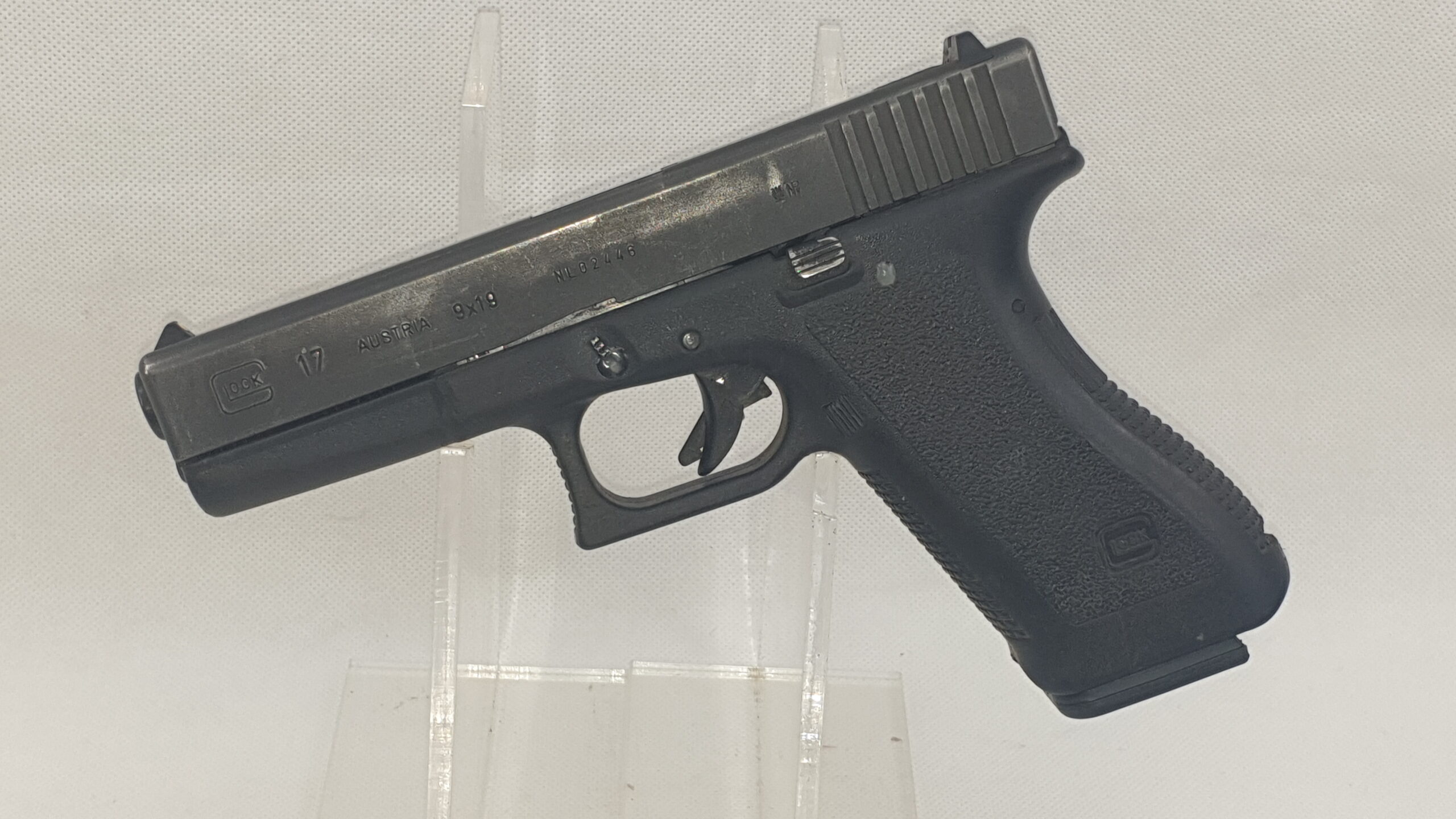 Glock 17 Semi-Automatic Pistol Deactivated #5 - Image 2