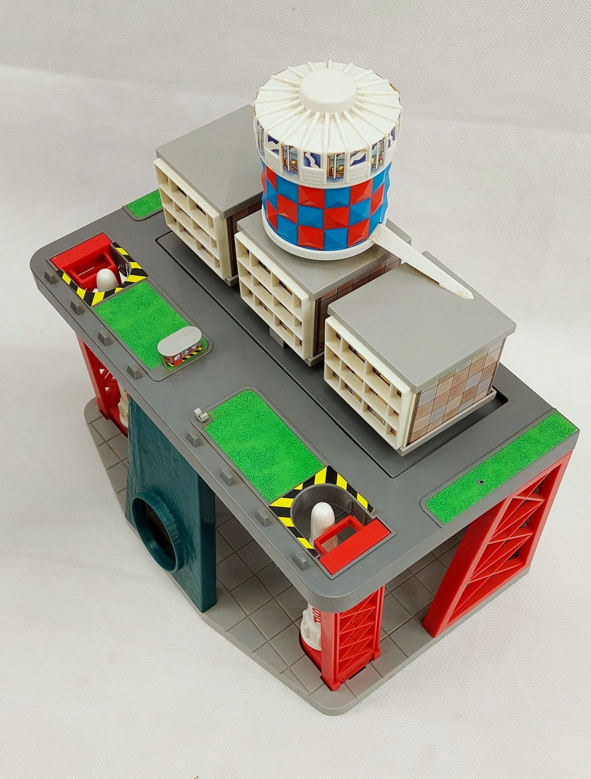 1990’s Matchbox Stingray Marineville Headquarters Action Playset With Sub & Terror Fish #2* - Image 7