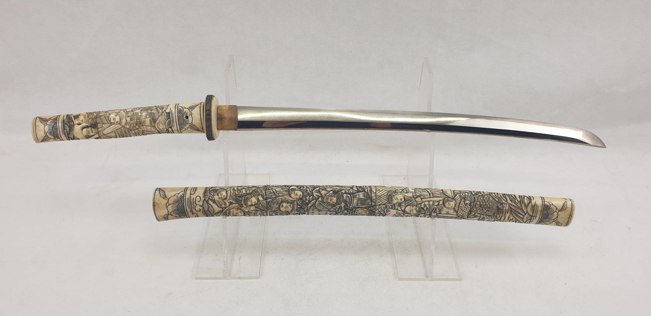 Japanese Signed Wakizashi Sword with Carved Bone Fittings - Image 16