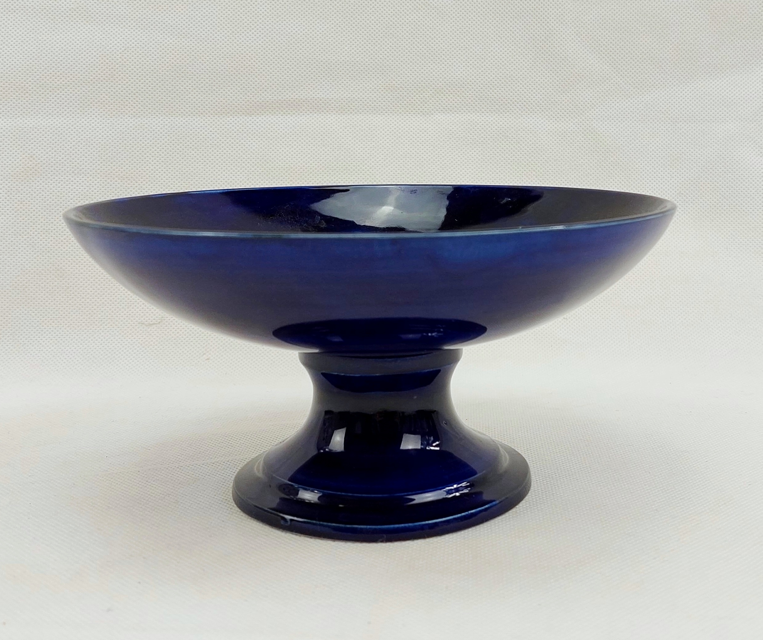 Moorcroft Clematis Pattern Tazza - Image 3