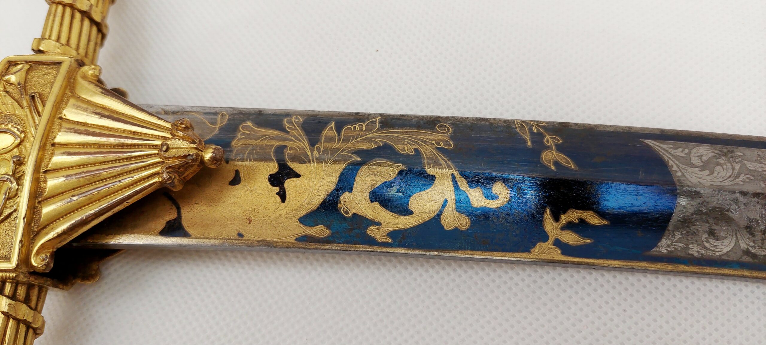 Very Fine Georgian General Mameluke Blue and Gilt Sabre Similar to Lloyd Sword Design Circa 1800 - Image 12