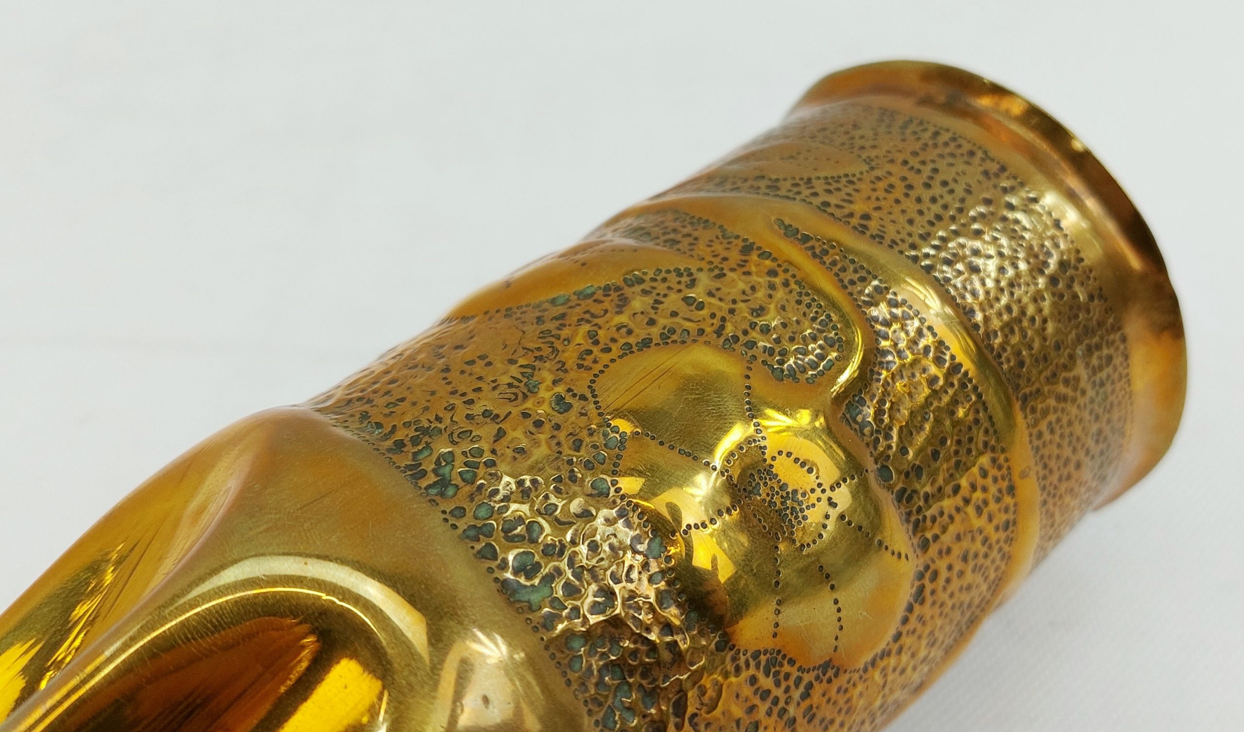 WW1 1915 Trench Art Pinched Base Shell Case Embossed With A Rose Branch* - Image 3