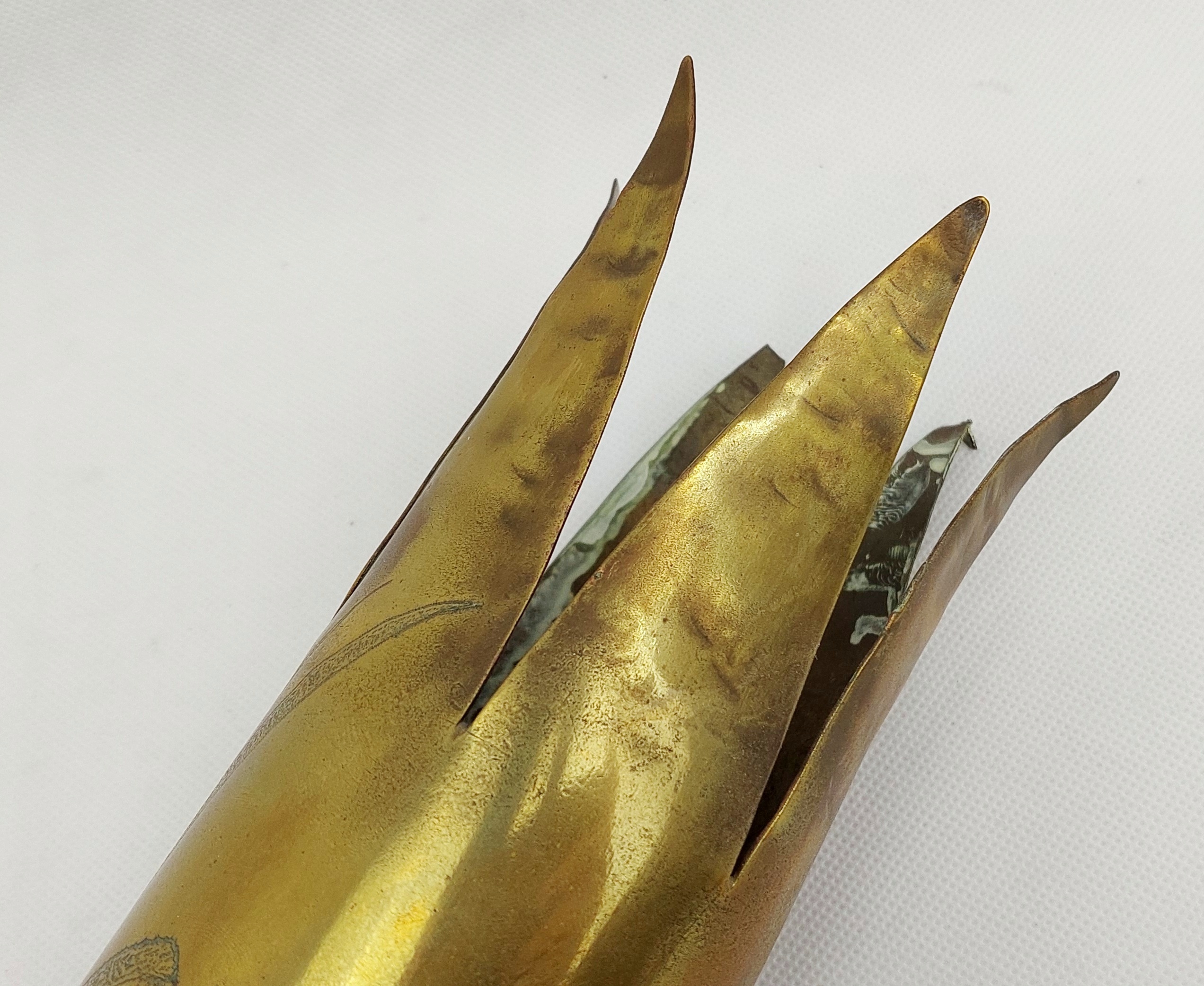 WW1 1915 Trench Art Shell Case Etched With A Lily In An Urn* - Image 4