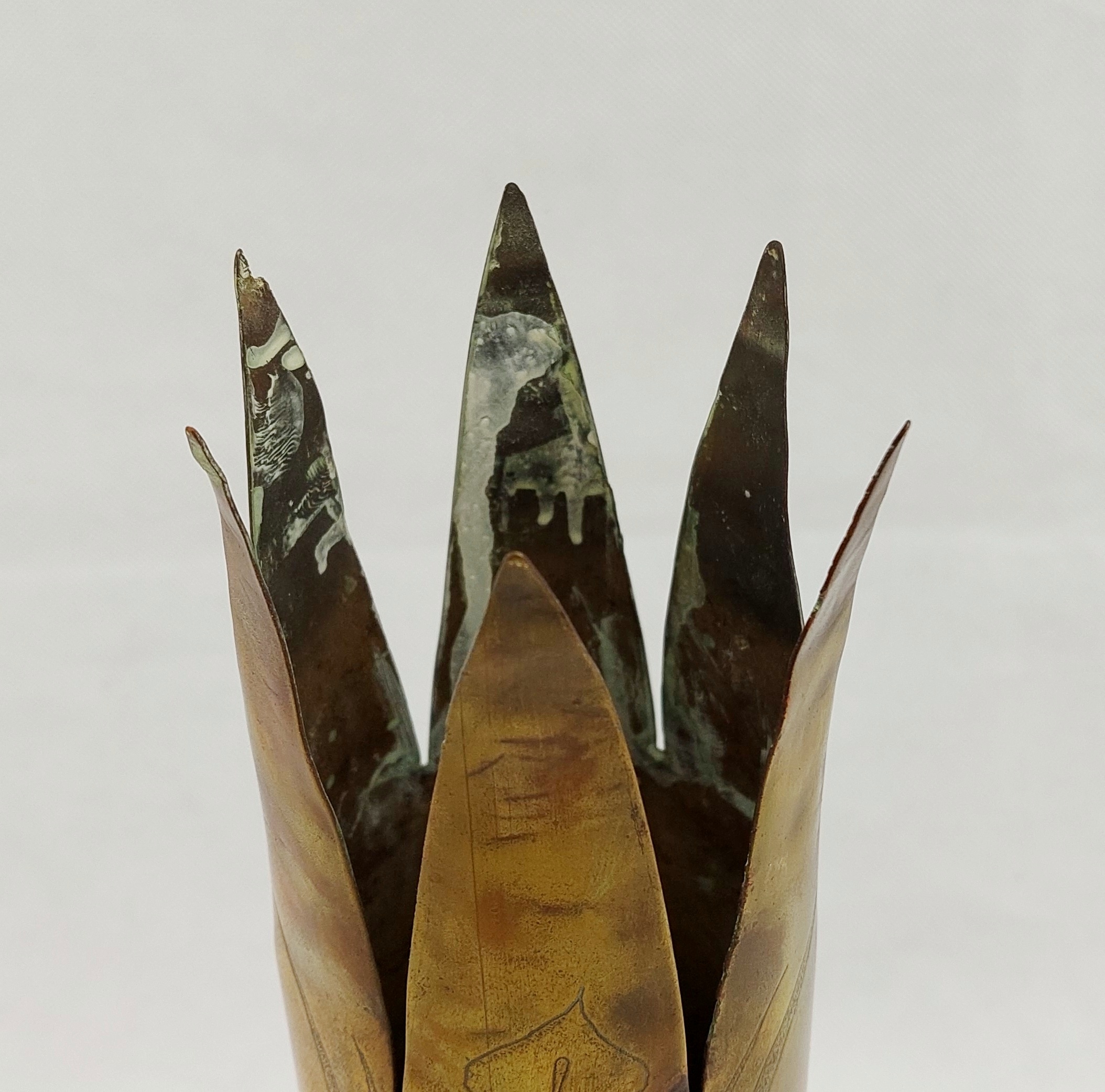 WW1 1915 Trench Art Shell Case Etched With A Lily In An Urn* - Image 3