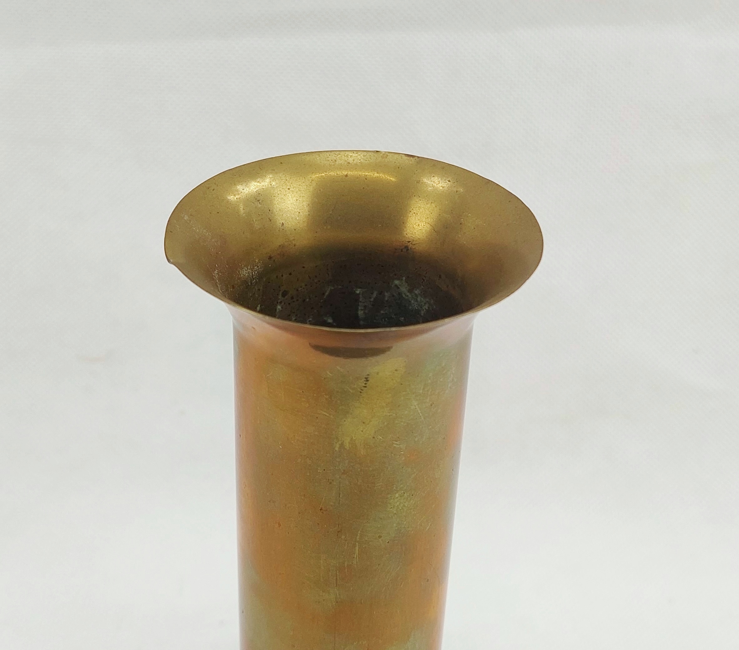 WW1 Trench Art Vase Shell Case On Bakelite Stand With Flared Lip - Image 5