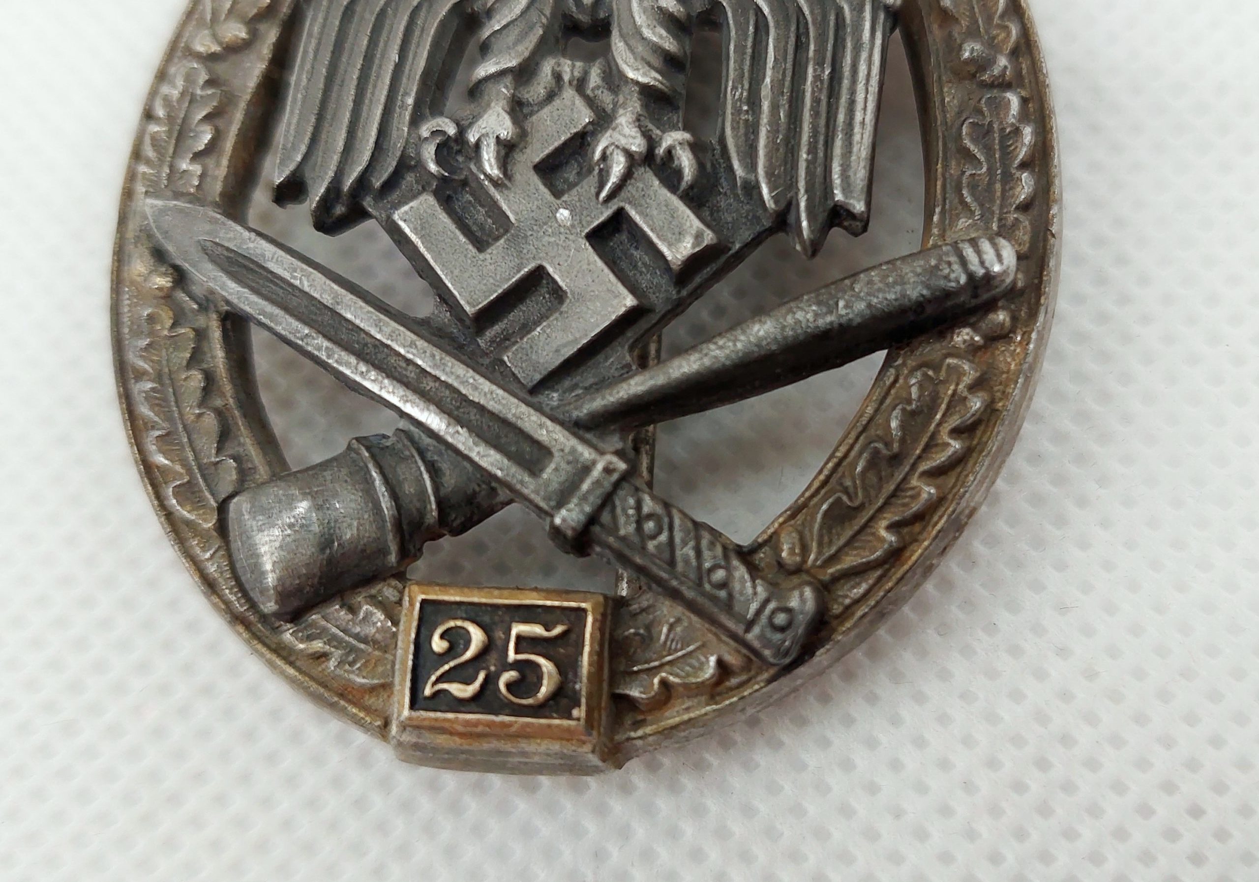 WW2 German Heer 25 General Assault Badge - Image 5