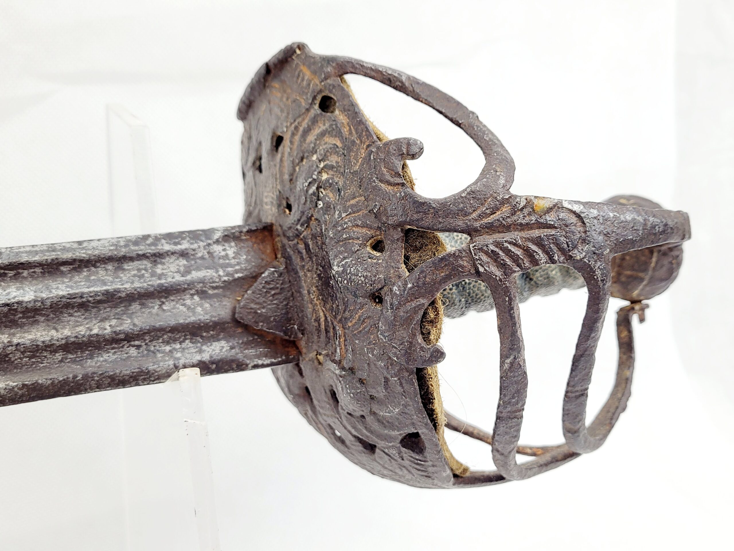 Early 1630s Andrea Ferrara 1630s Officers Sword With A Fine Blade - Image 3