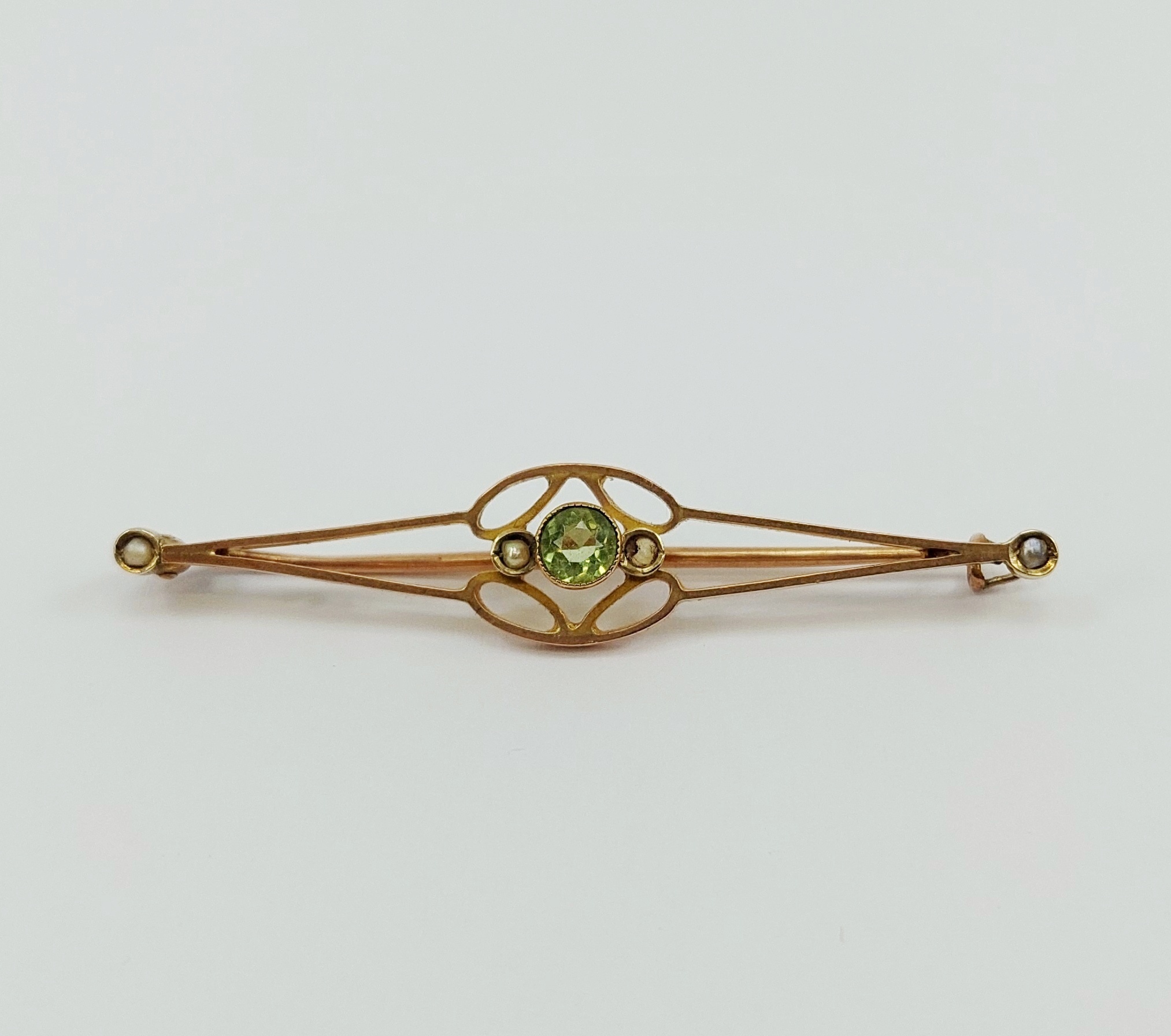 9ct Rose Gold Peridot & Pearl Brooch