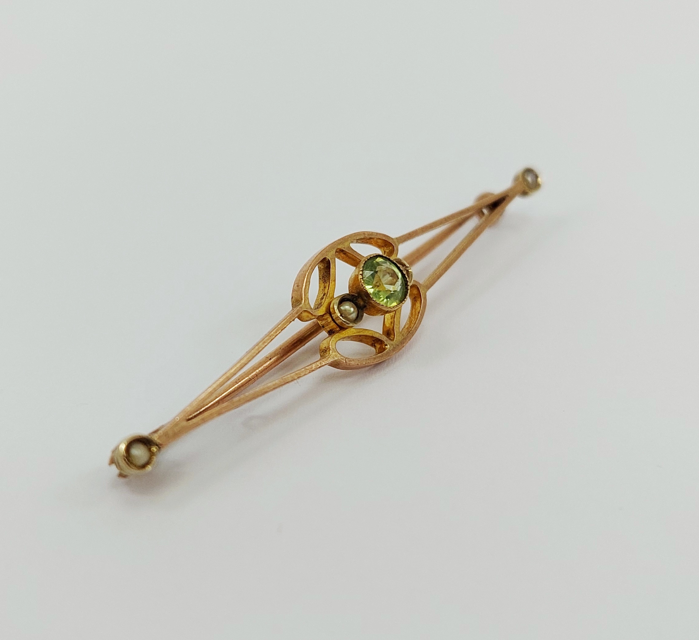 9ct Rose Gold Peridot & Pearl Brooch - Image 4