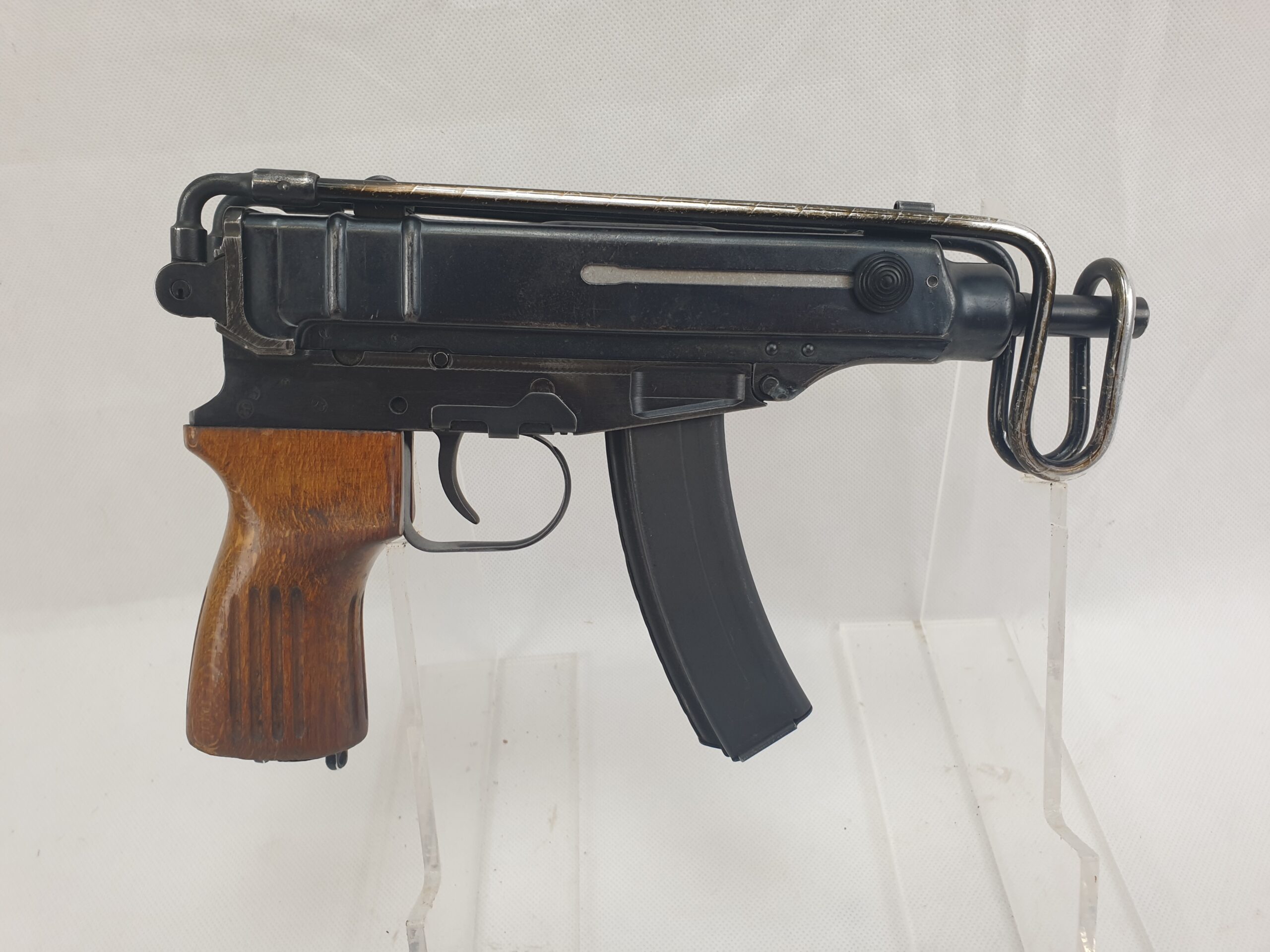 Skorpion VZ61 Sub-Machine Gun, Holster and Kit – Deactivated - Image 13