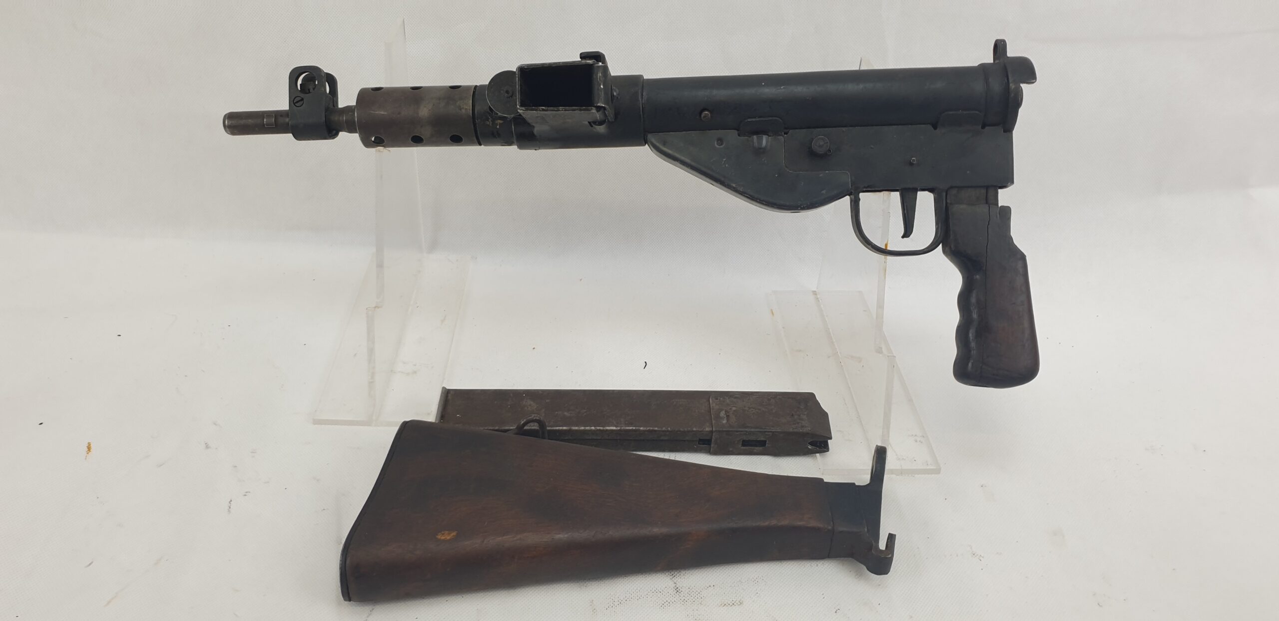 WW2 Era Sten MK 5 Sub-Machine Gun – Deactivated - Image 9