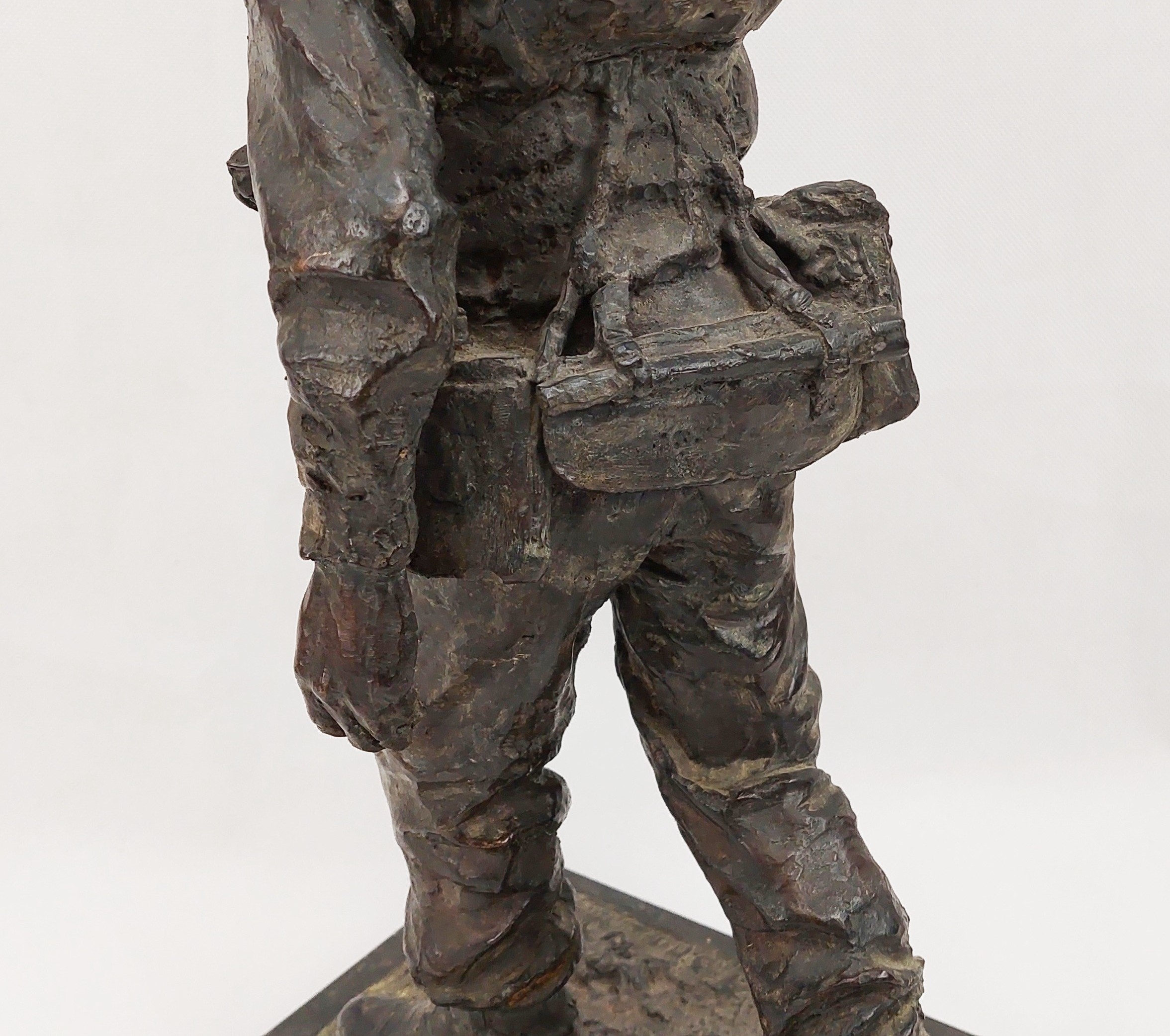 Bronze Statue Of A 1940 British Soldier At Dunkirk By Robert Truscott Limited Edition 2 Of 15 - Image 8