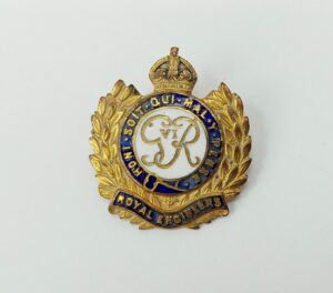 Circa WW2 Royal Engineers Gilt And Enamel Sweetheart Badge