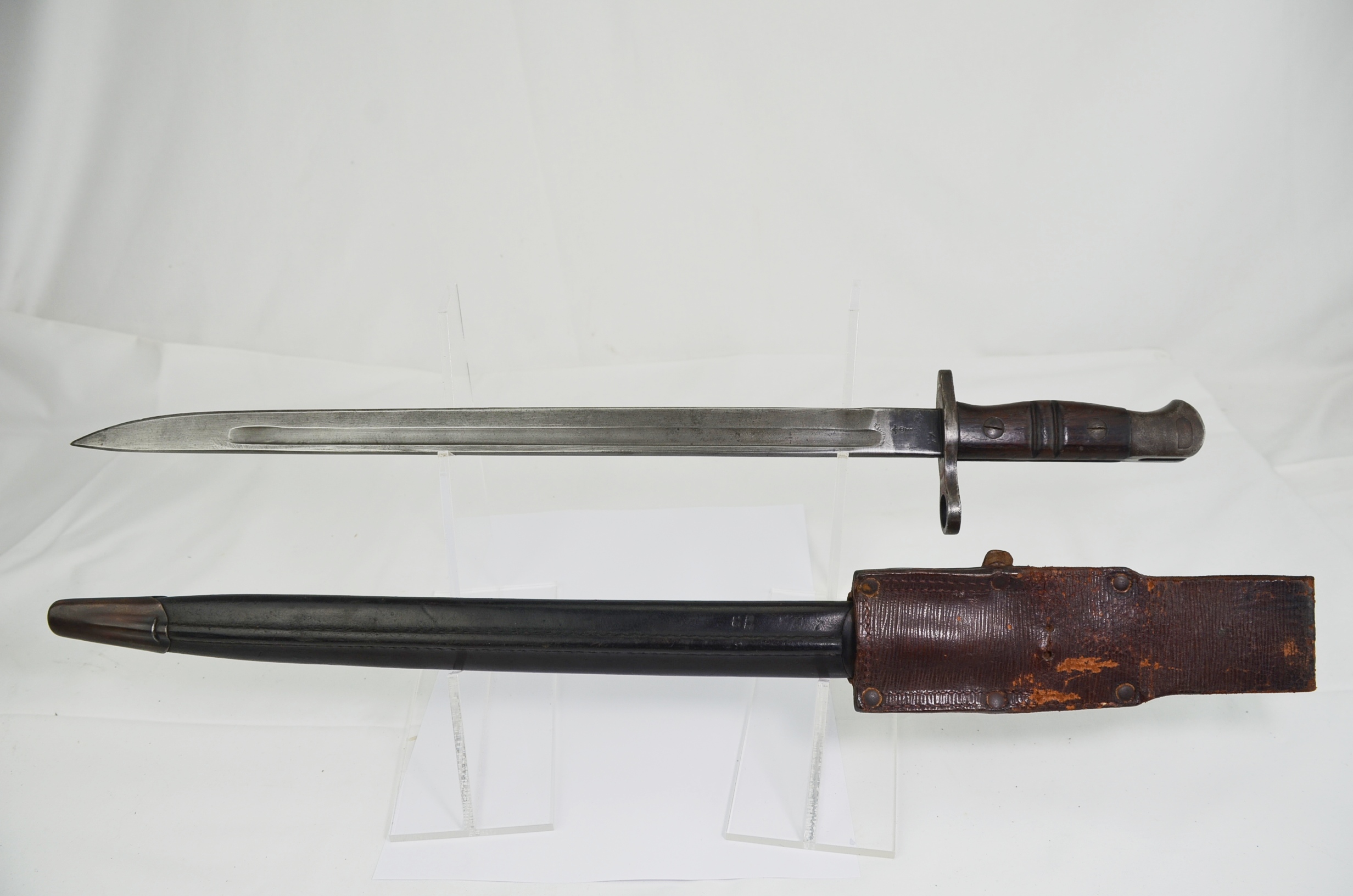 British 1913 Pattern WW1 Remington Bayonet and Scabbard - Image 3