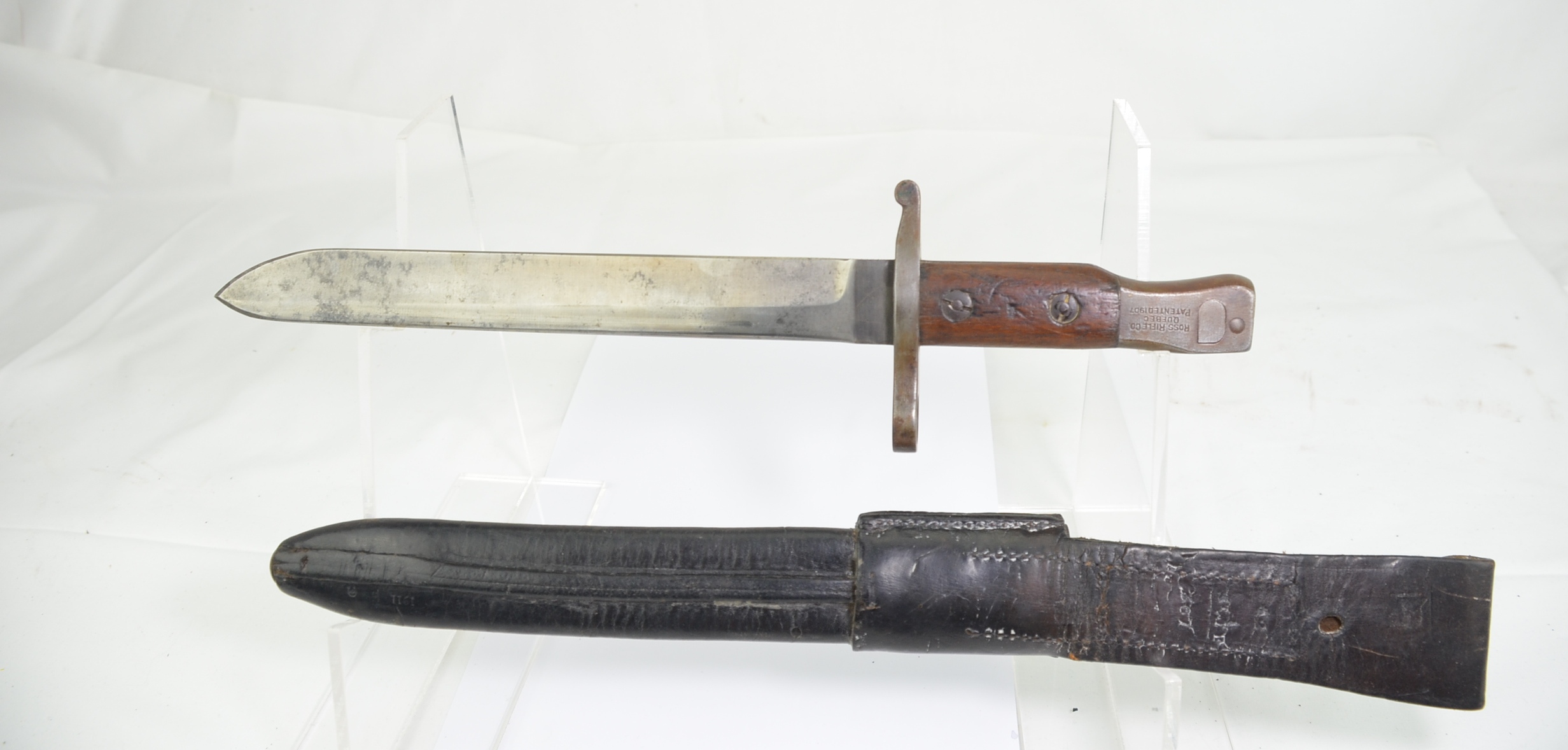 Pre-WW1 Canadian 1st Pattern Unit Marked Ross Bayonet With Original Scabbard And Frog