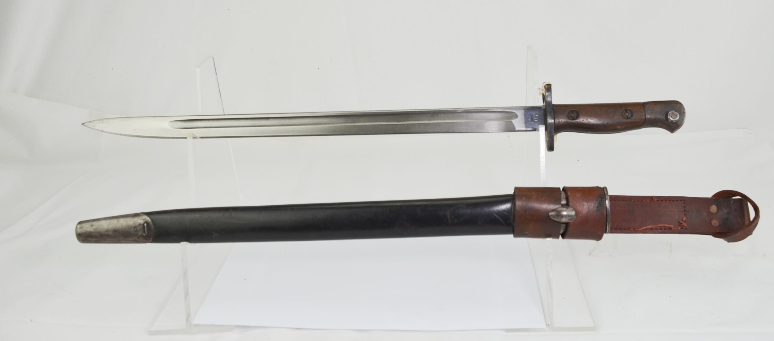WW1 British Unit Marked Sword Bayonet Pattern 1907, Scabbard And Frog - Image 2
