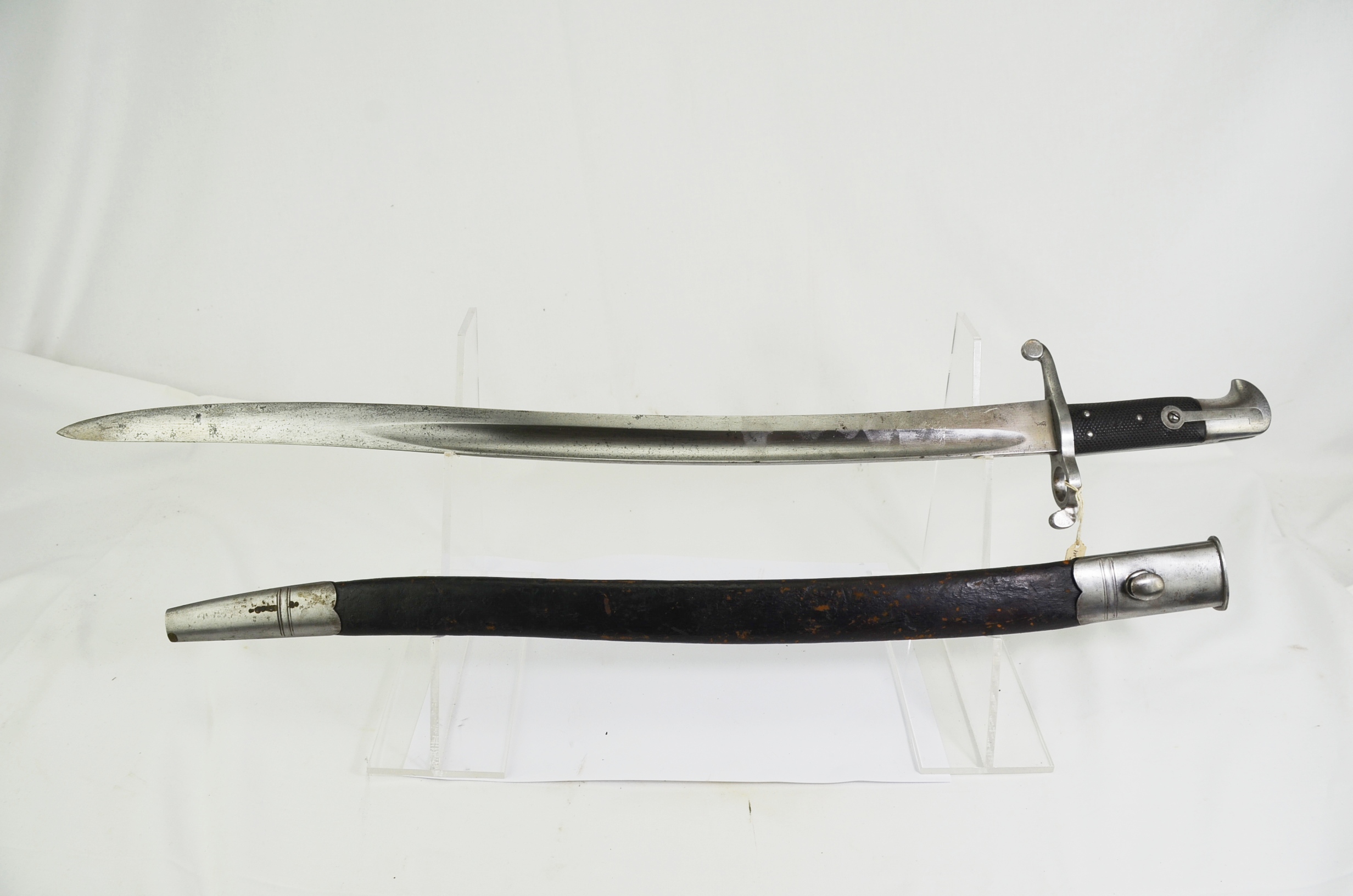 British 1860 Pattern ‘Yataghan’ Sword Bayonet and Scabbard - Image 3