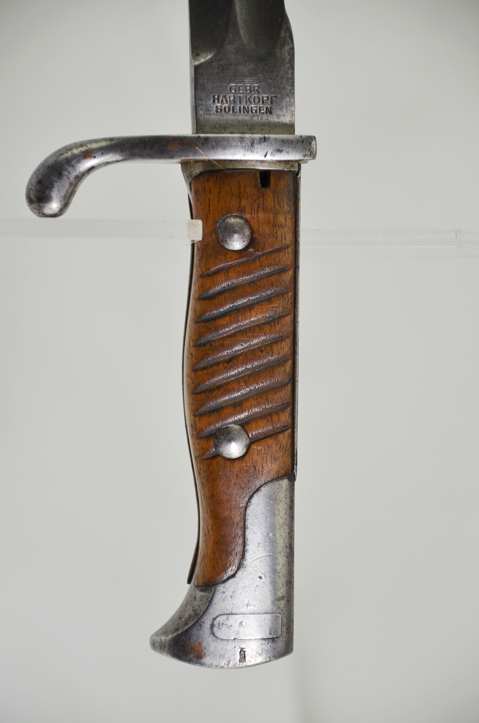 Imperal Germany Sawback Cutaway M1898/05 Butcher Bayonet and Scabbard - Image 9