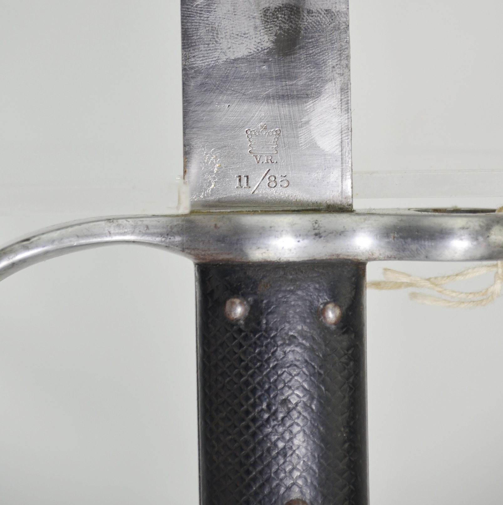 British 1879 Martini Henry Artillery Sawback Sword Bayonet and Scabbard - Image 10