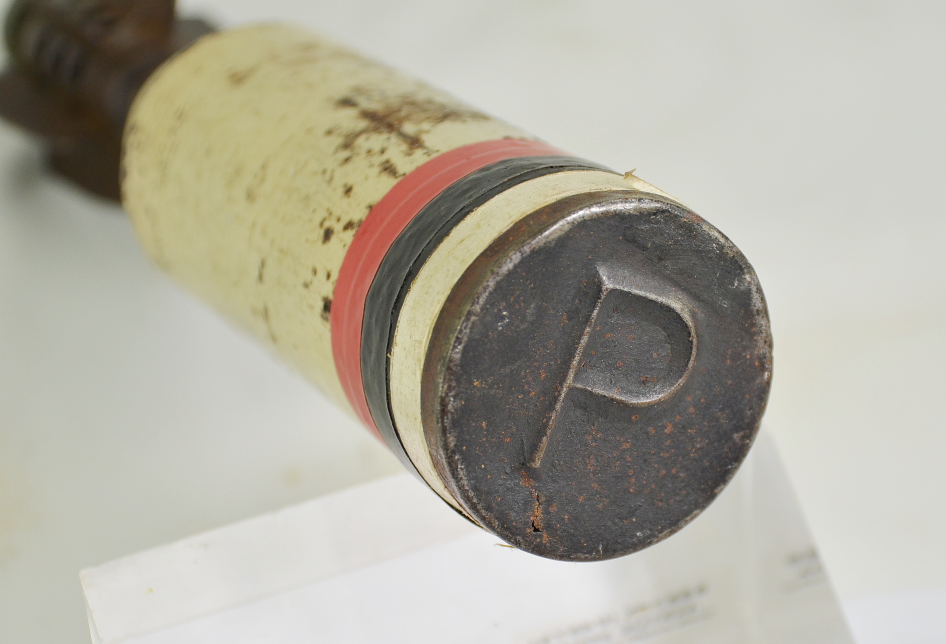 British 2 inch Parachute Illuminating Mortar Round - Image 6