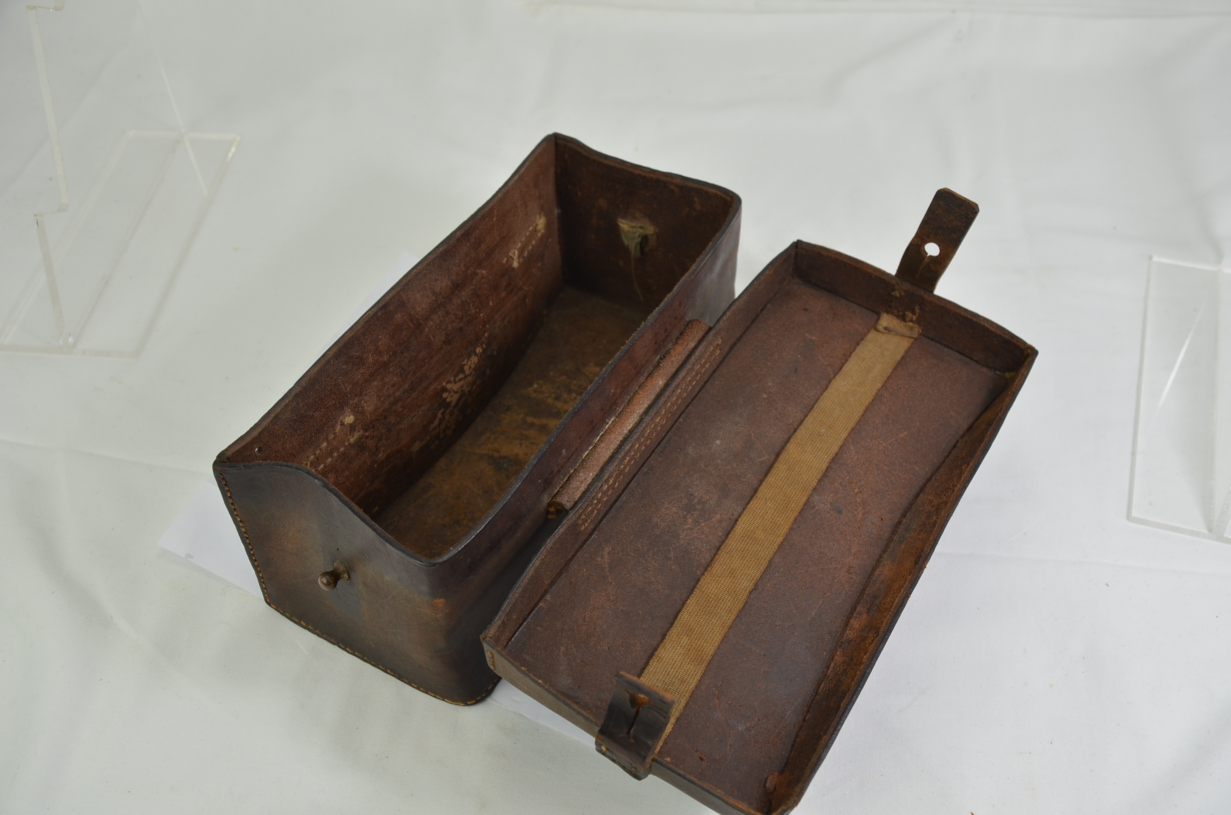 German WWII Medical Pouch for Stretcher Bearer - Image 4