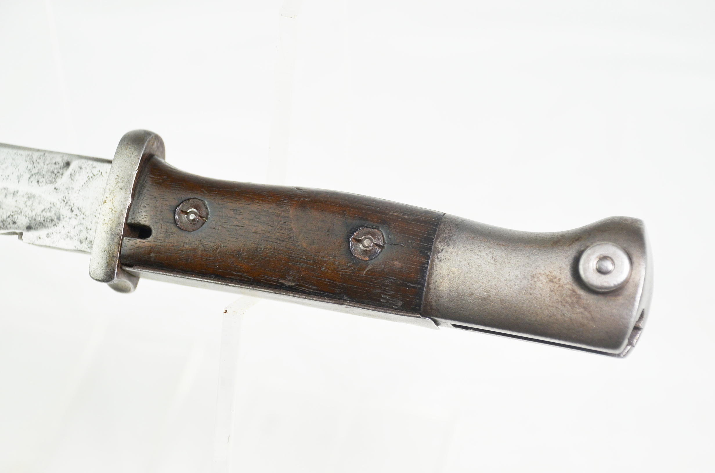 World War 1 German Sawback Dress Bayonet and Scabbard - Image 10