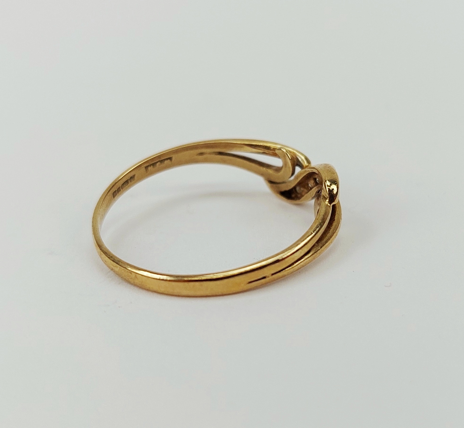 9ct Yellow Gold Diamond Ring UK Size R+, US 9 - Image 3