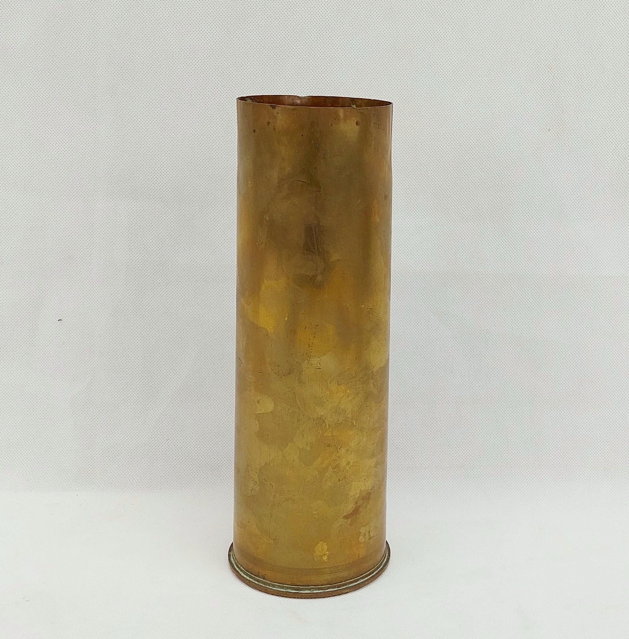 1972 Dated 25 Pounder Artillery Shell Case
