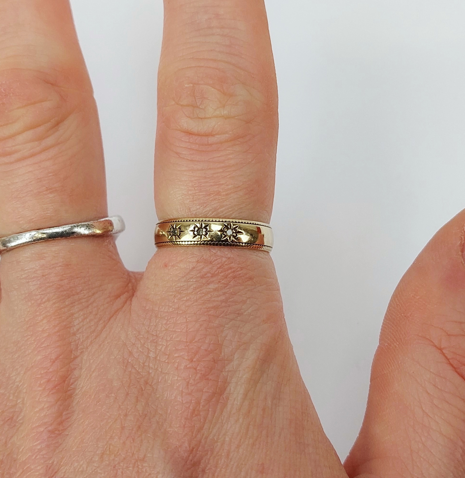 9ct Yellow Gold Diamond Band Ring UK Size Q+, US 8.5 - Image 5