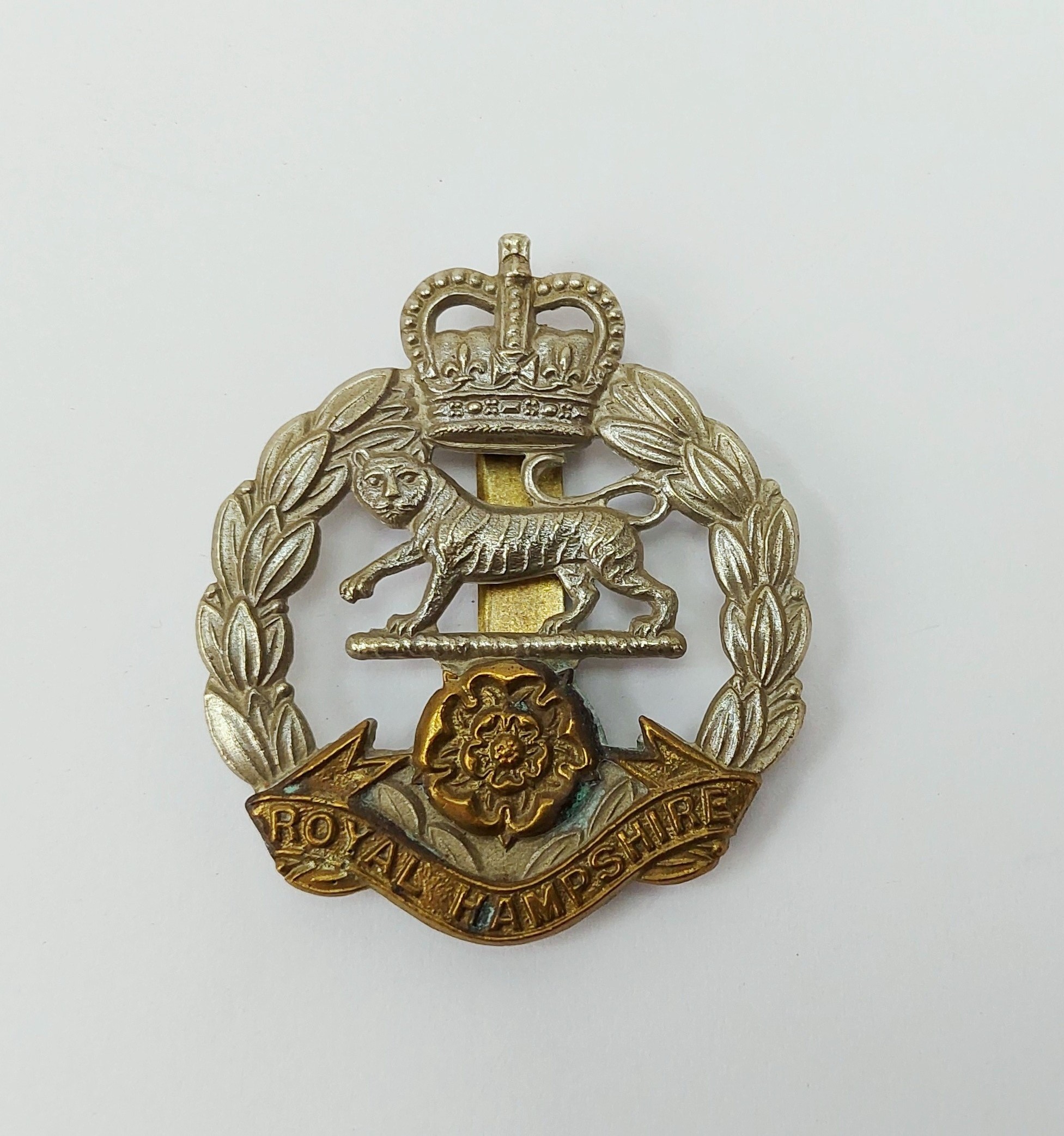 QE2 Royal Hampshire Regiment Cap Badge