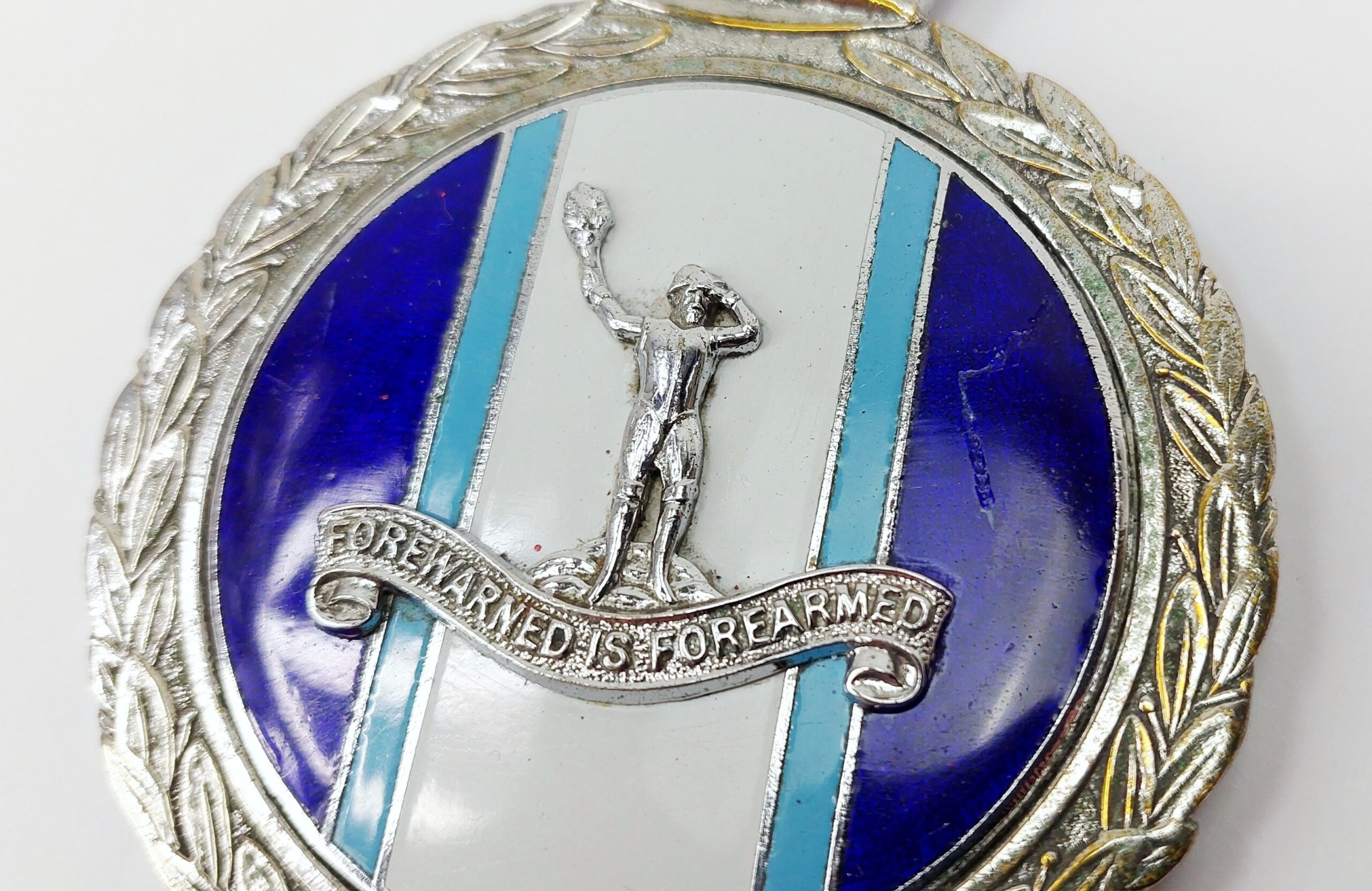 Queens Crown Enamelled Royal Observer Corp Car Badge By Gaunt - Image 2