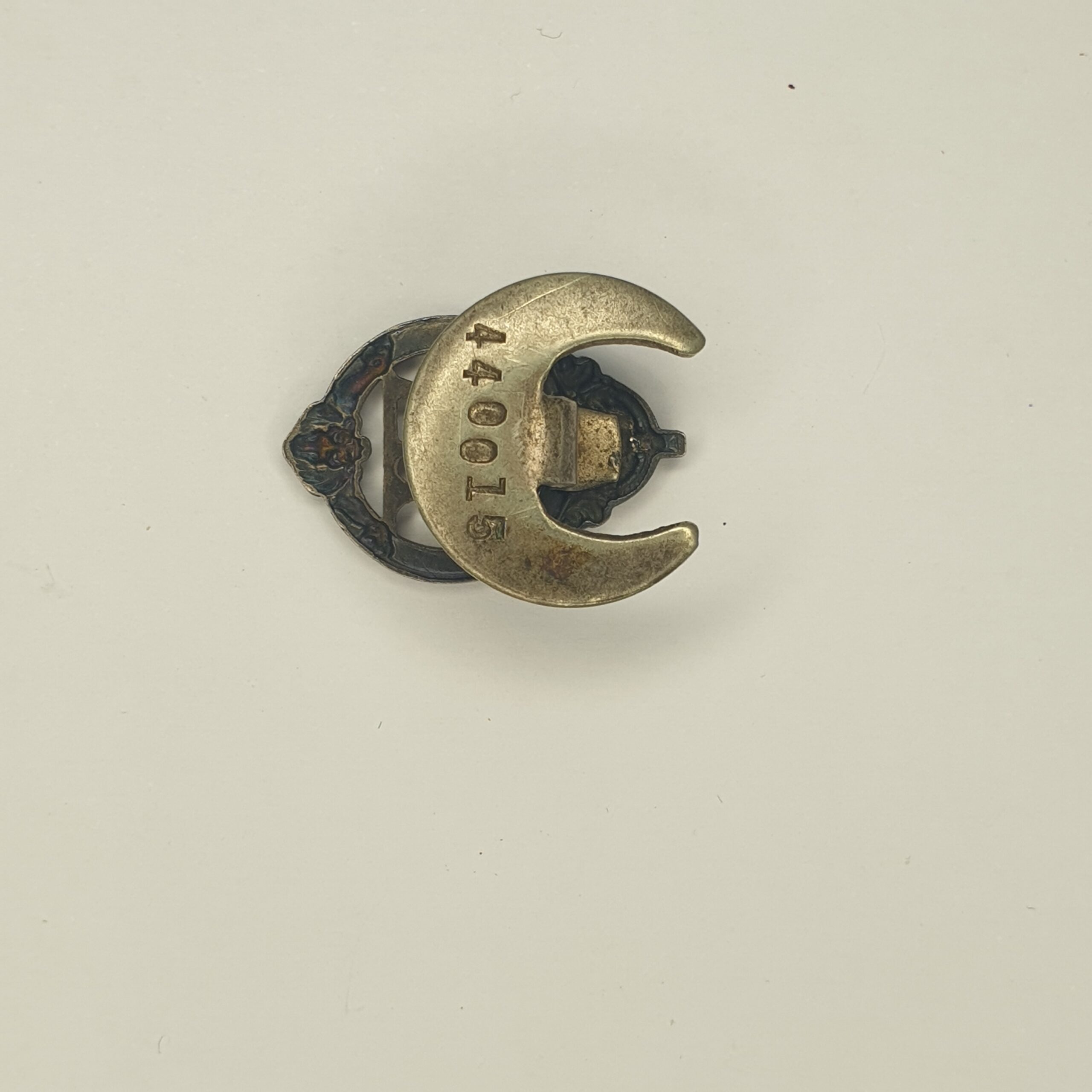 Silver Kings Crown Territorial Army Button Hole Badge - Image 2