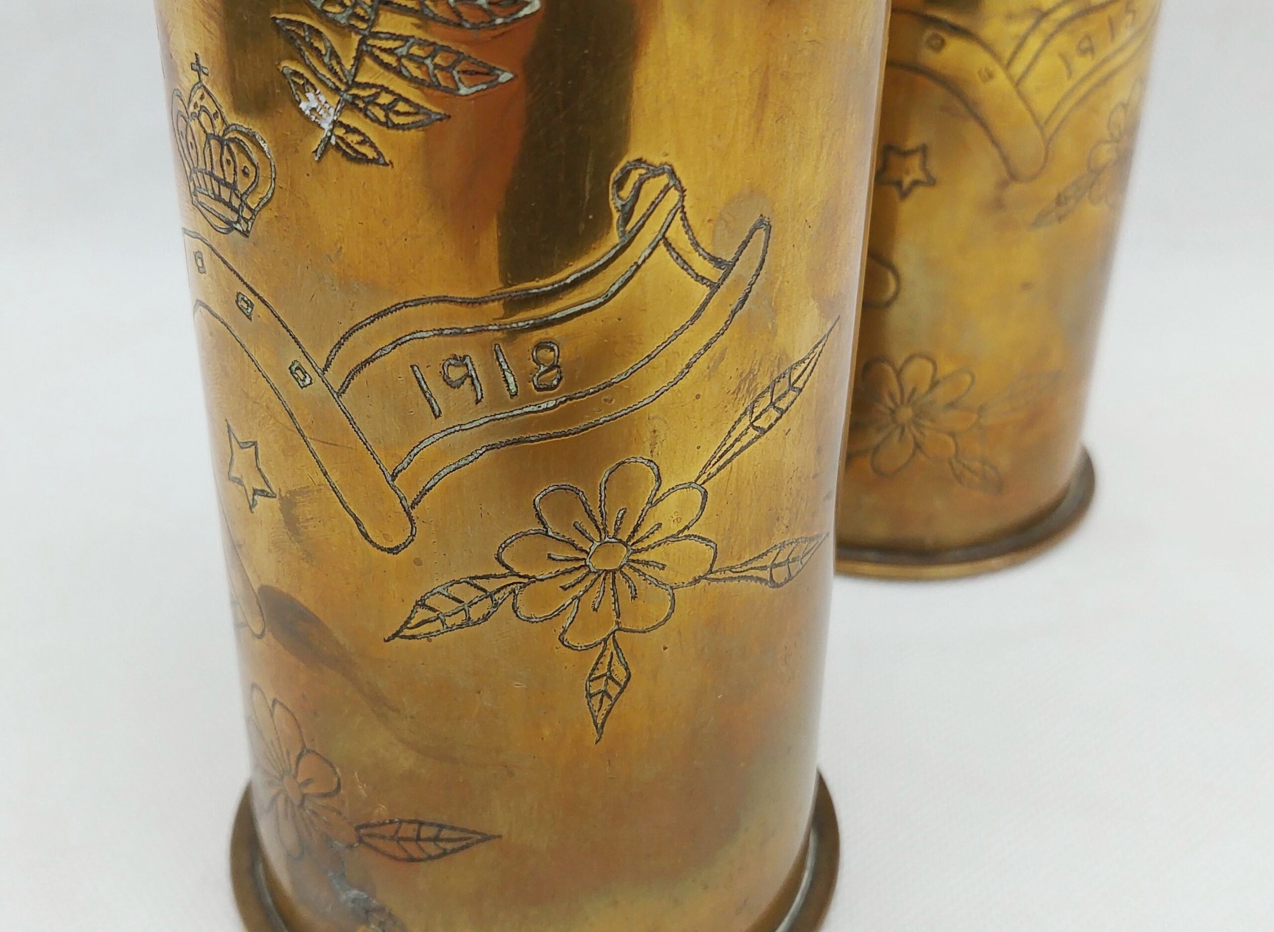 WW1 1915 And 1917 Trench Art 75mm Shell Case Pair - Image 8