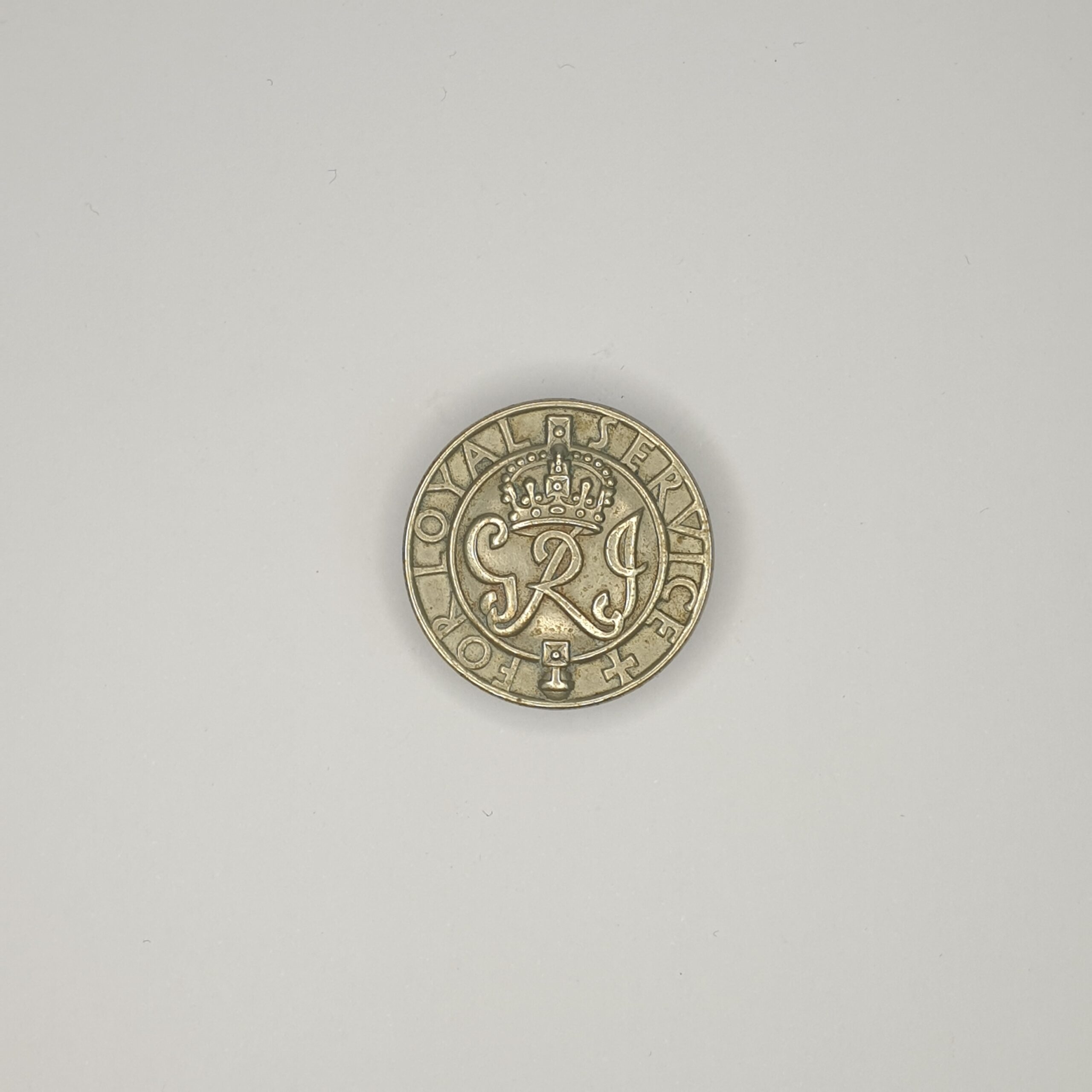 WW2 For War Service Button Hole Badge