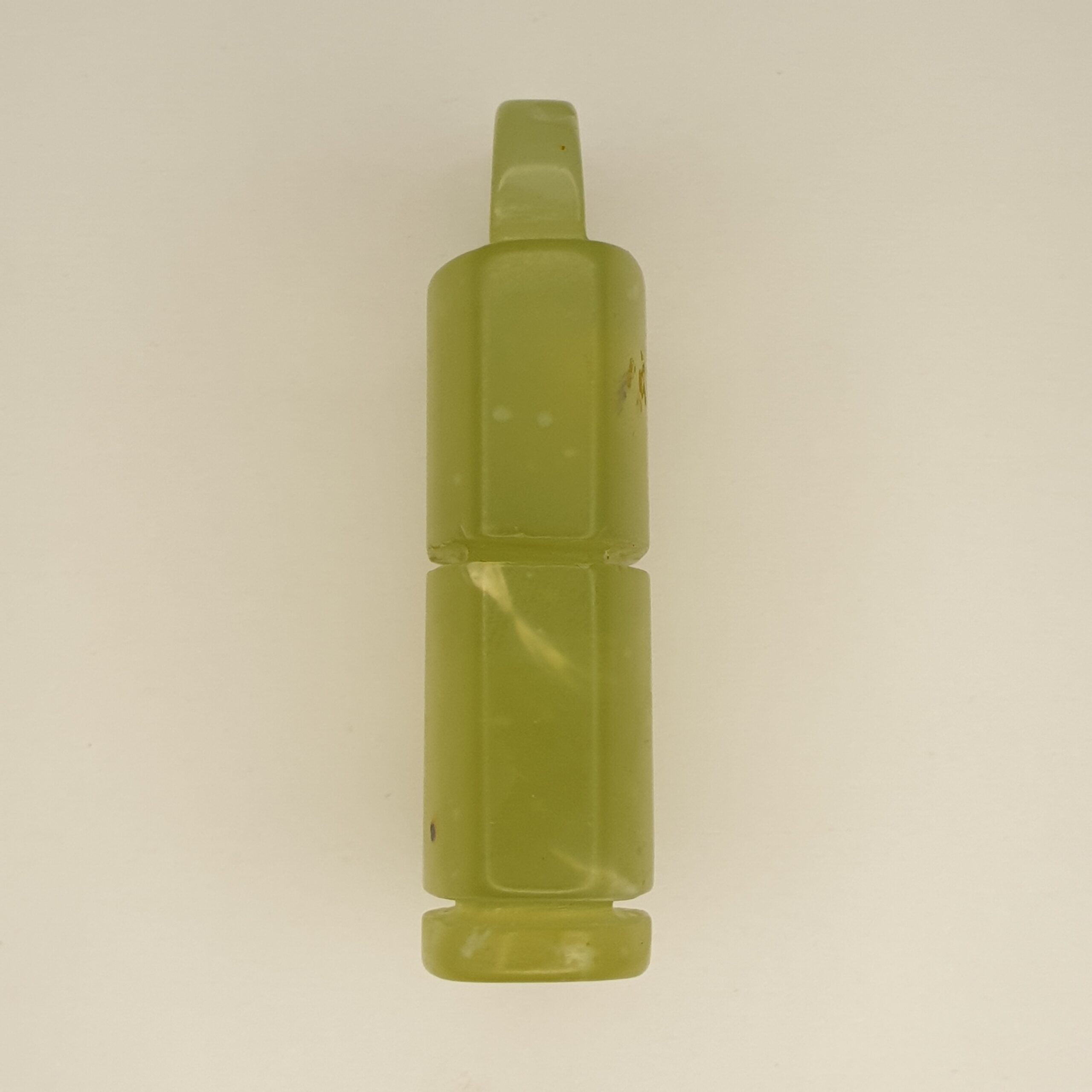 Chinese Green Celadon Jade Pendant In The Form Of A Scent Bottle - Image 4