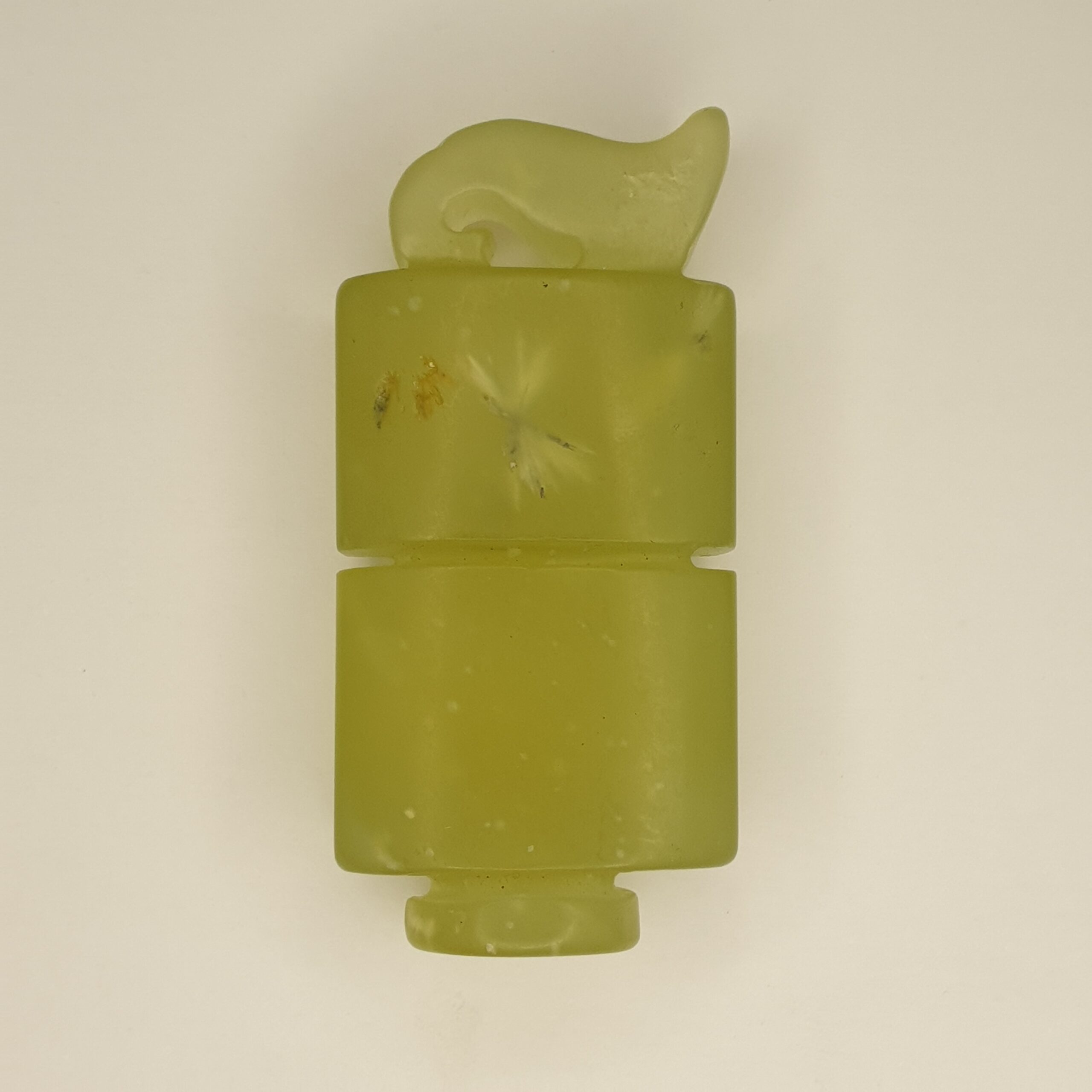 Chinese Green Celadon Jade Pendant In The Form Of A Scent Bottle - Image 3