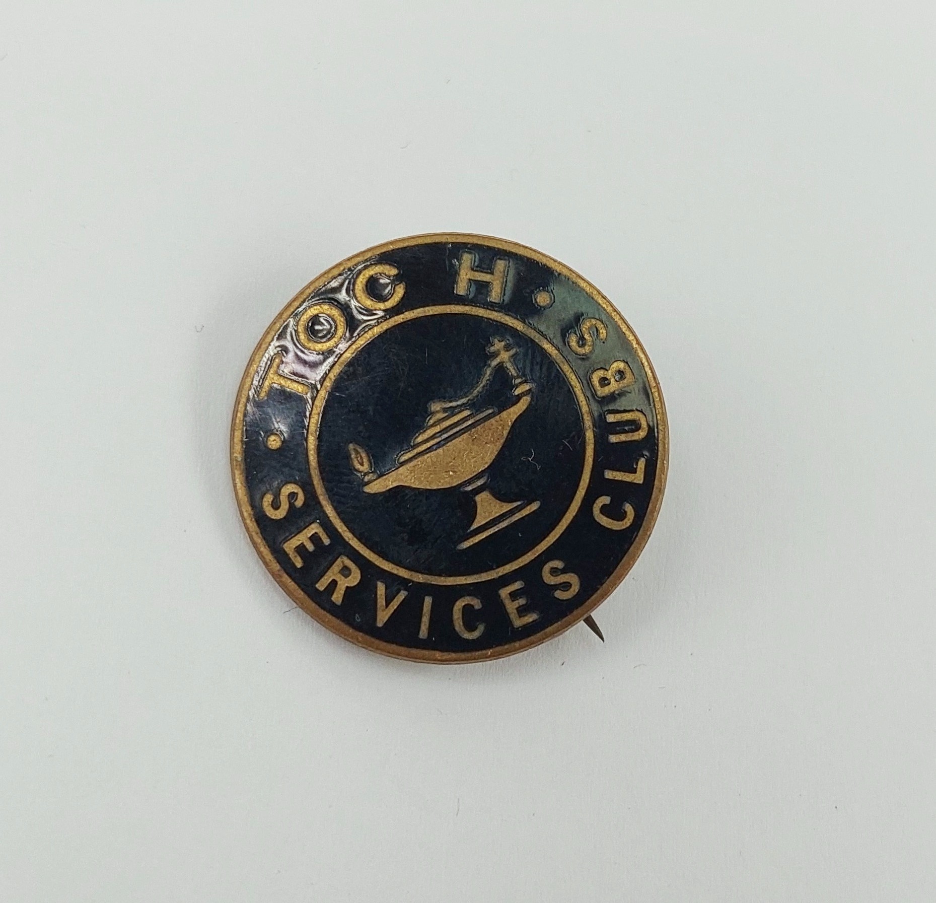 WW2 'Toc H' Services Club Enamel Badge