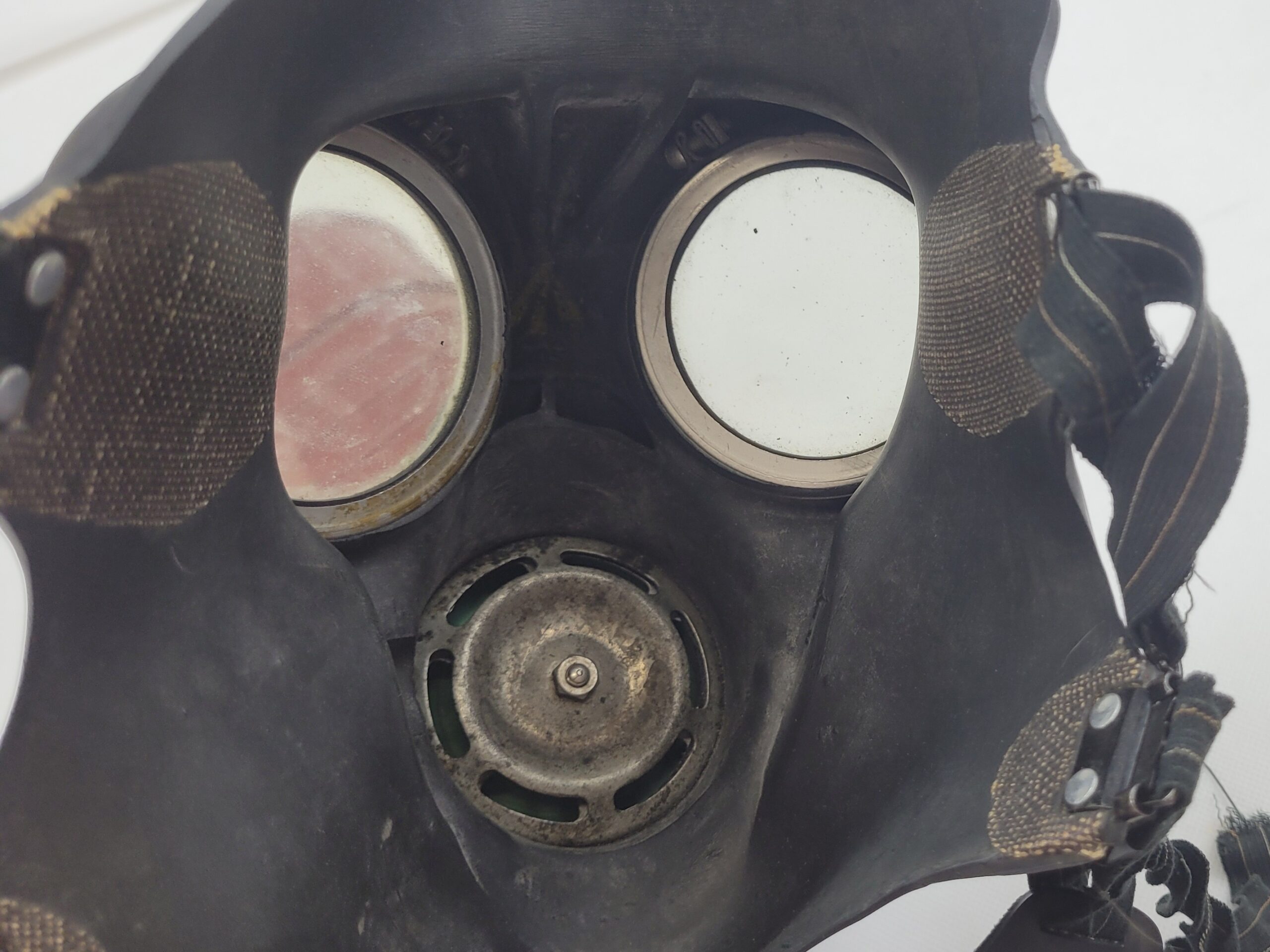 WW2 French TC 38 Gas Mask - Image 3