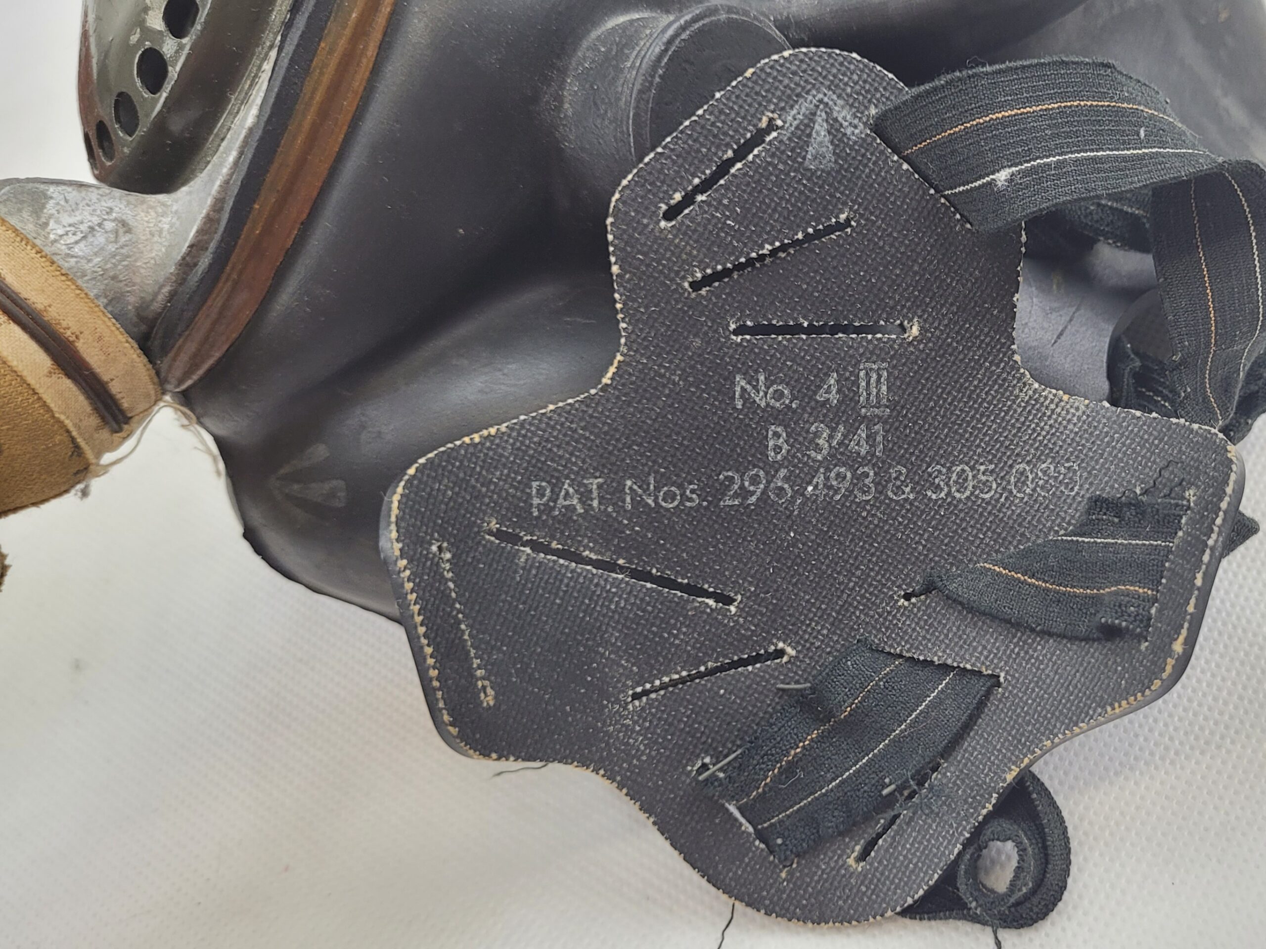WW2 French TC 38 Gas Mask - Image 2