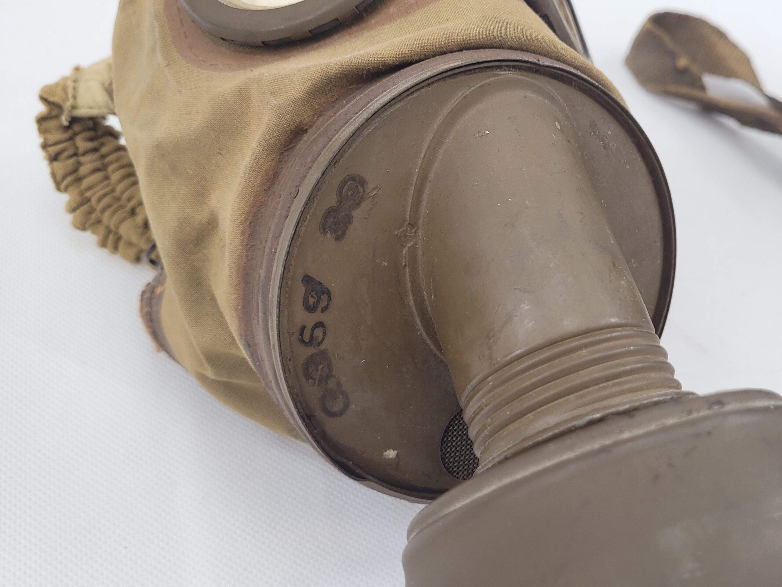 WW2 French TC 38 Gas Mask - Image 13