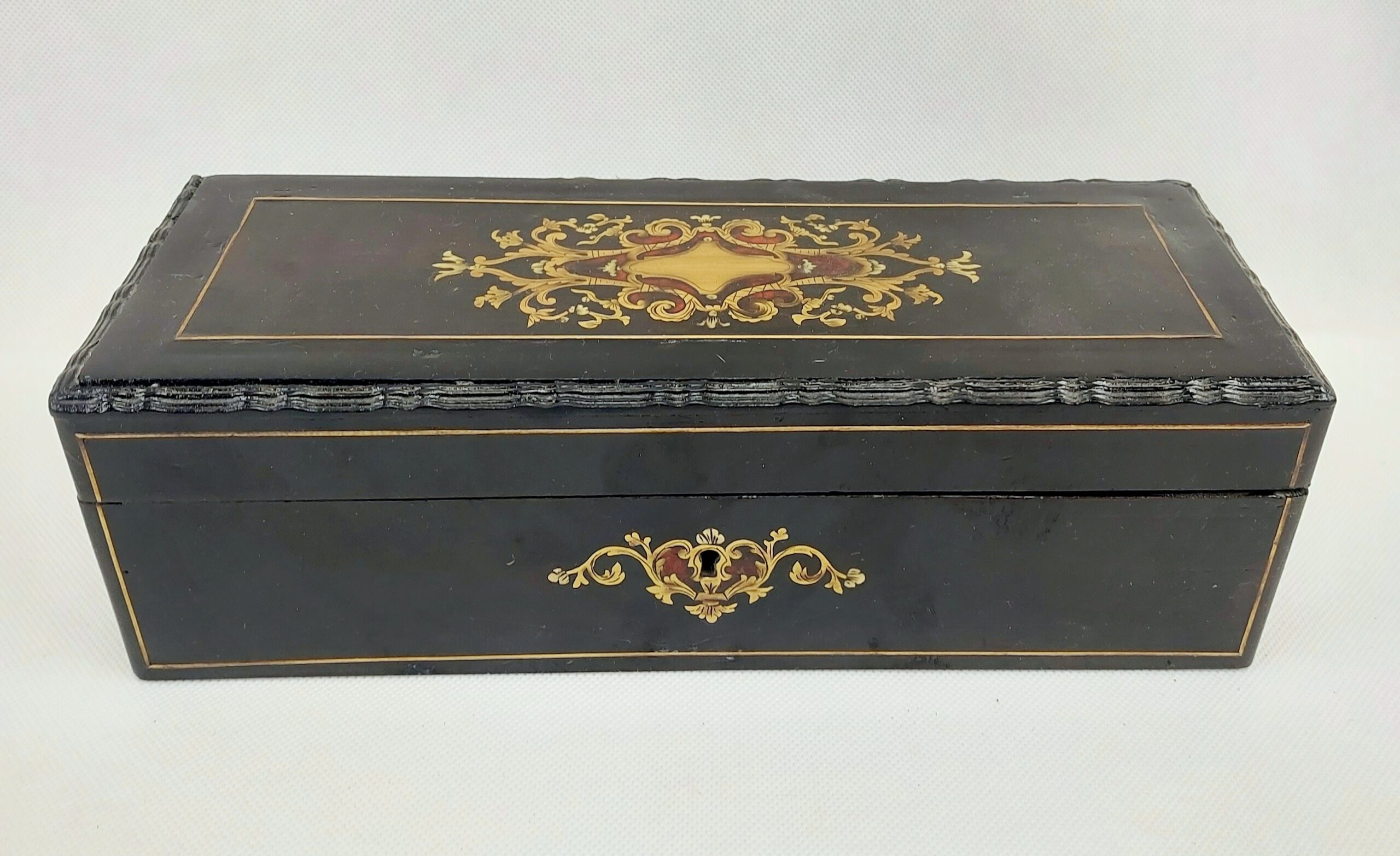 Victorian Ladies Glove Box