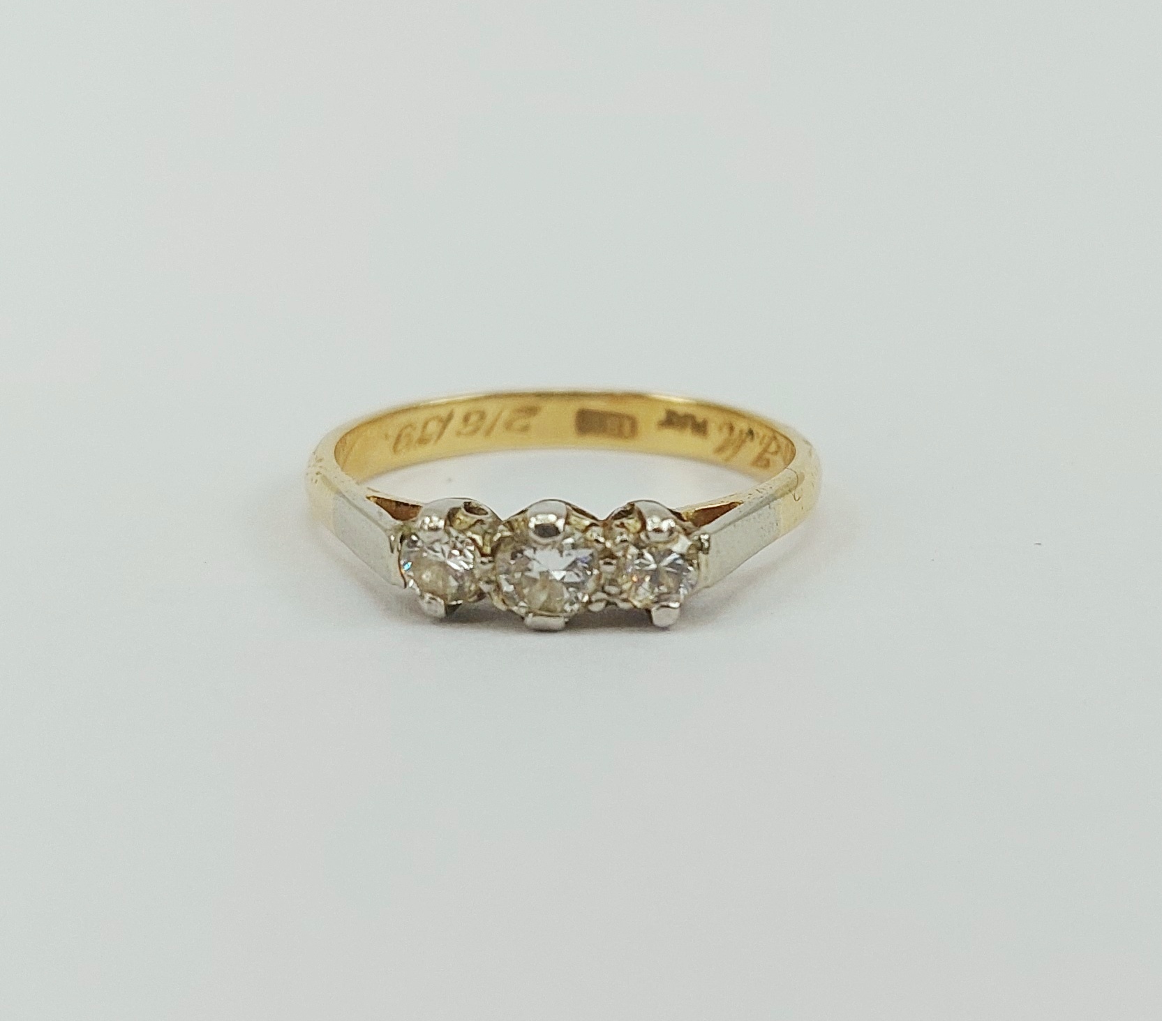 18ct Yellow Gold Diamond Trilogy Ring c1939 UK Size N+, US 6.75