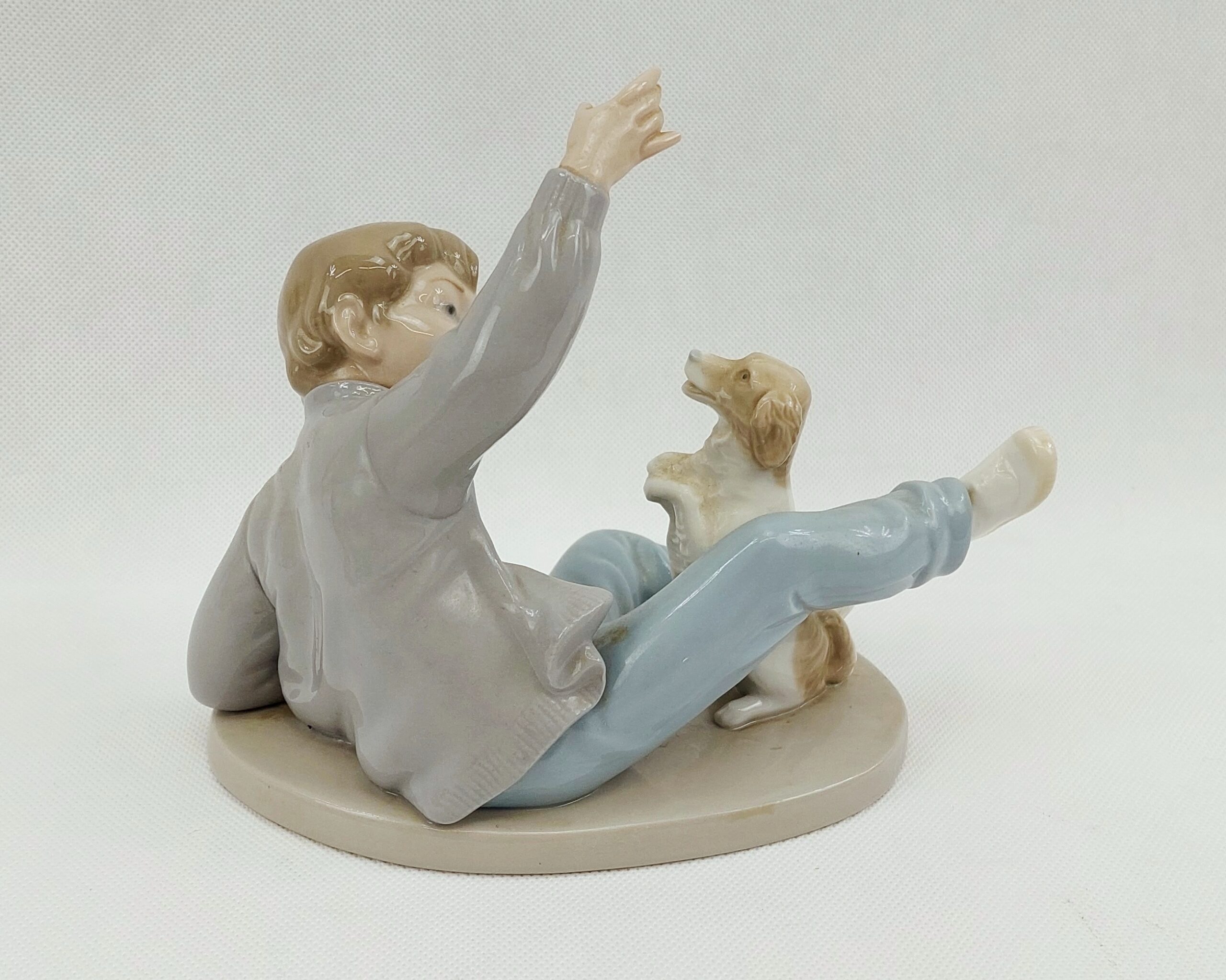 Nao By LLadro 0278 Boy Playing With Dog Figurine - Image 4