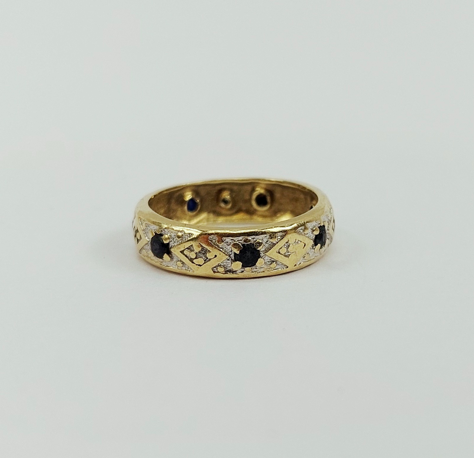 9ct Yellow Gold Sapphire & Diamond Band Ring UK Size M, US 6 - Image 2
