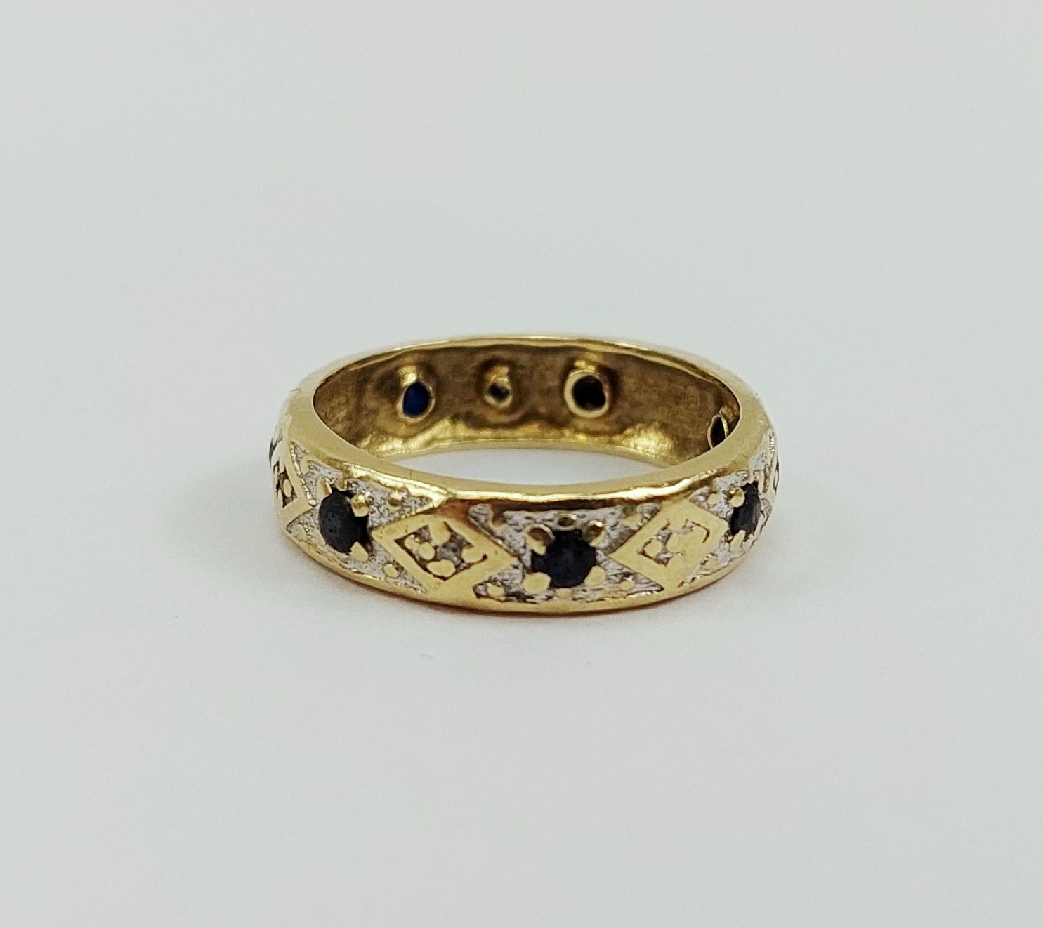 9ct Yellow Gold Sapphire & Diamond Band Ring UK Size M, US 6 - Image 3