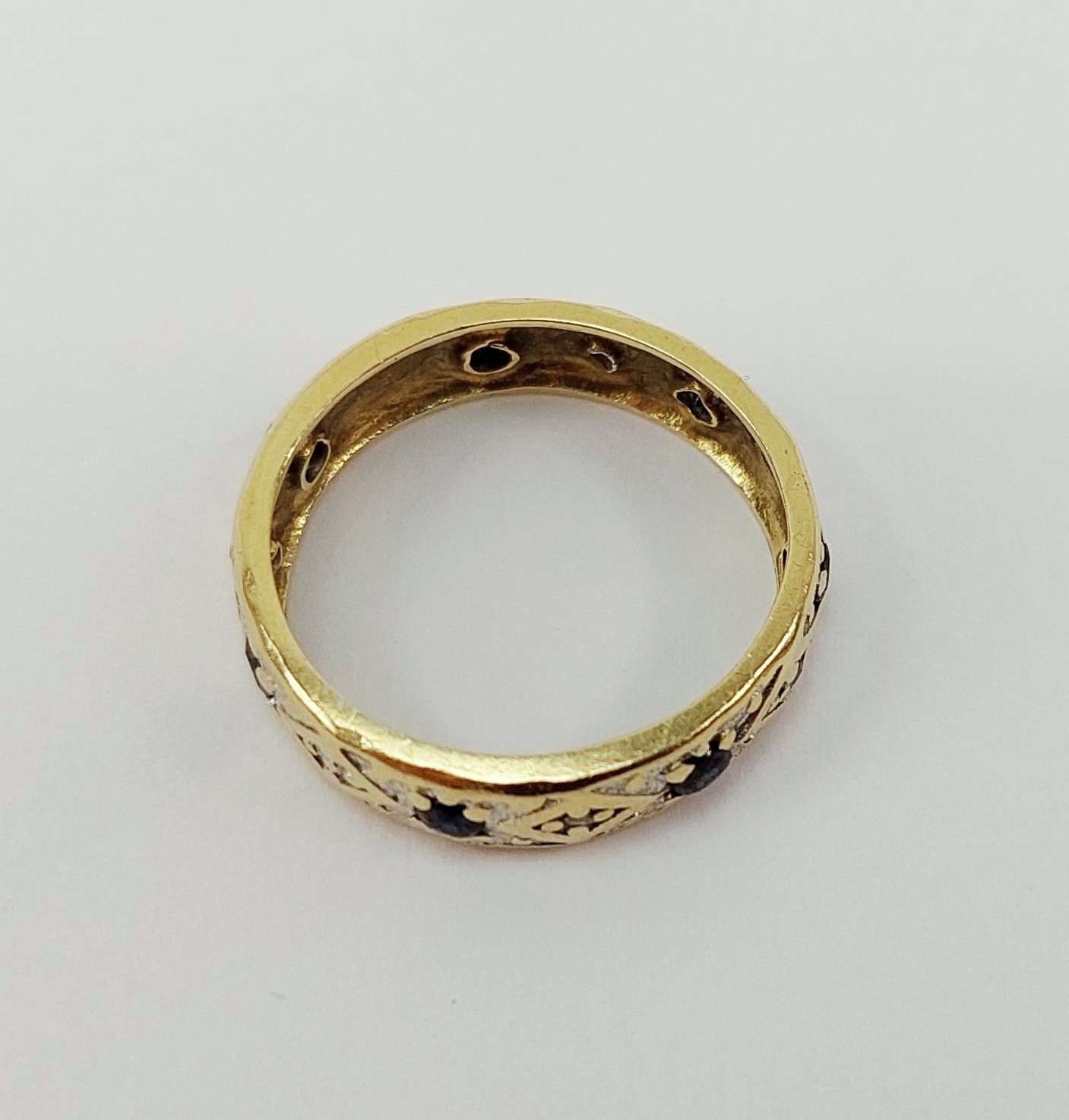 9ct Yellow Gold Sapphire & Diamond Band Ring UK Size M, US 6 - Image 5